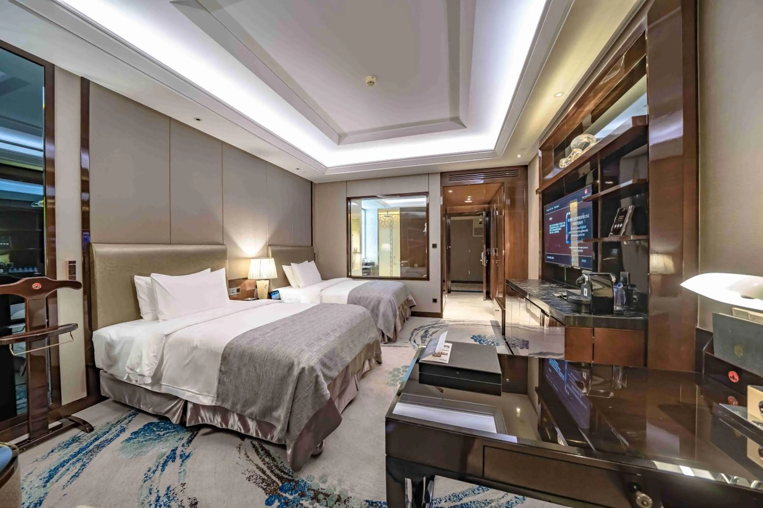 Bed in Zhaolin Grand Hotel