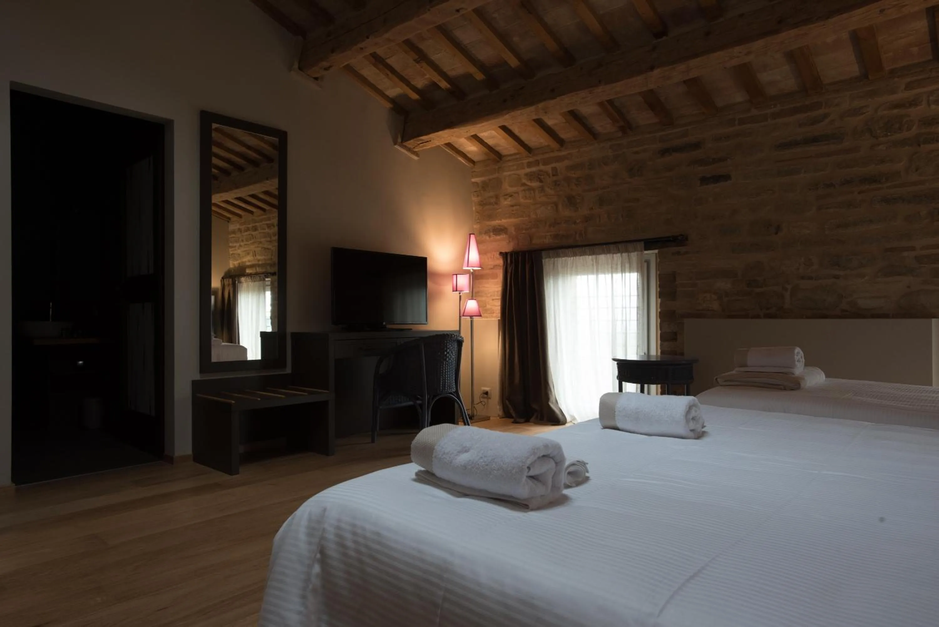 Photo of the whole room, Bed in Villa Anitori Prestige Relais & Spa