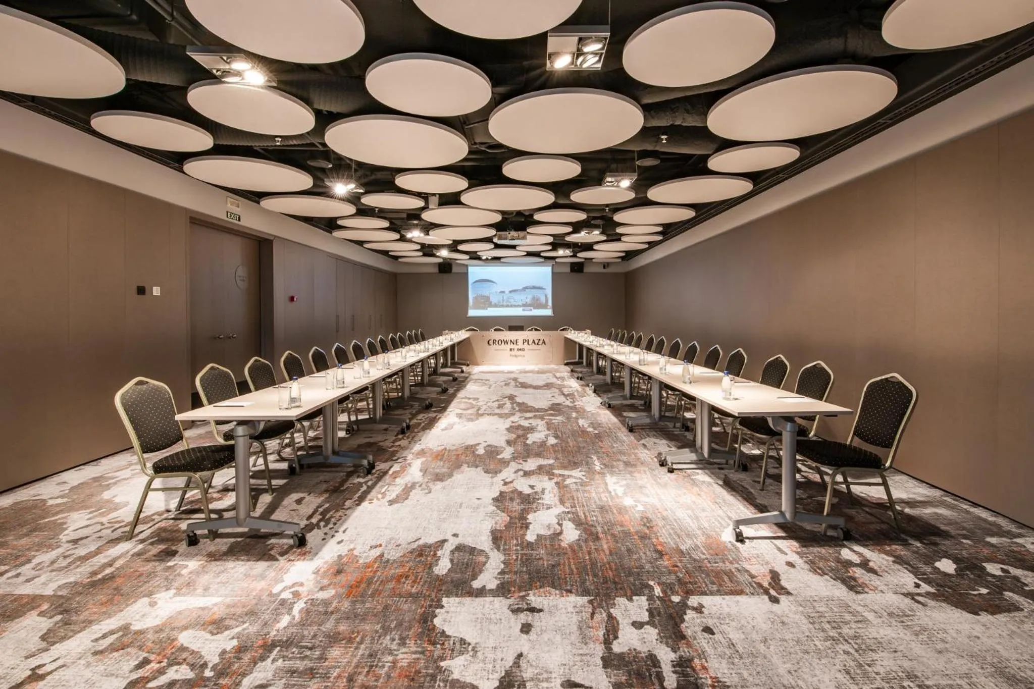 Meeting/conference room in Crowne Plaza Podgorica by IHG