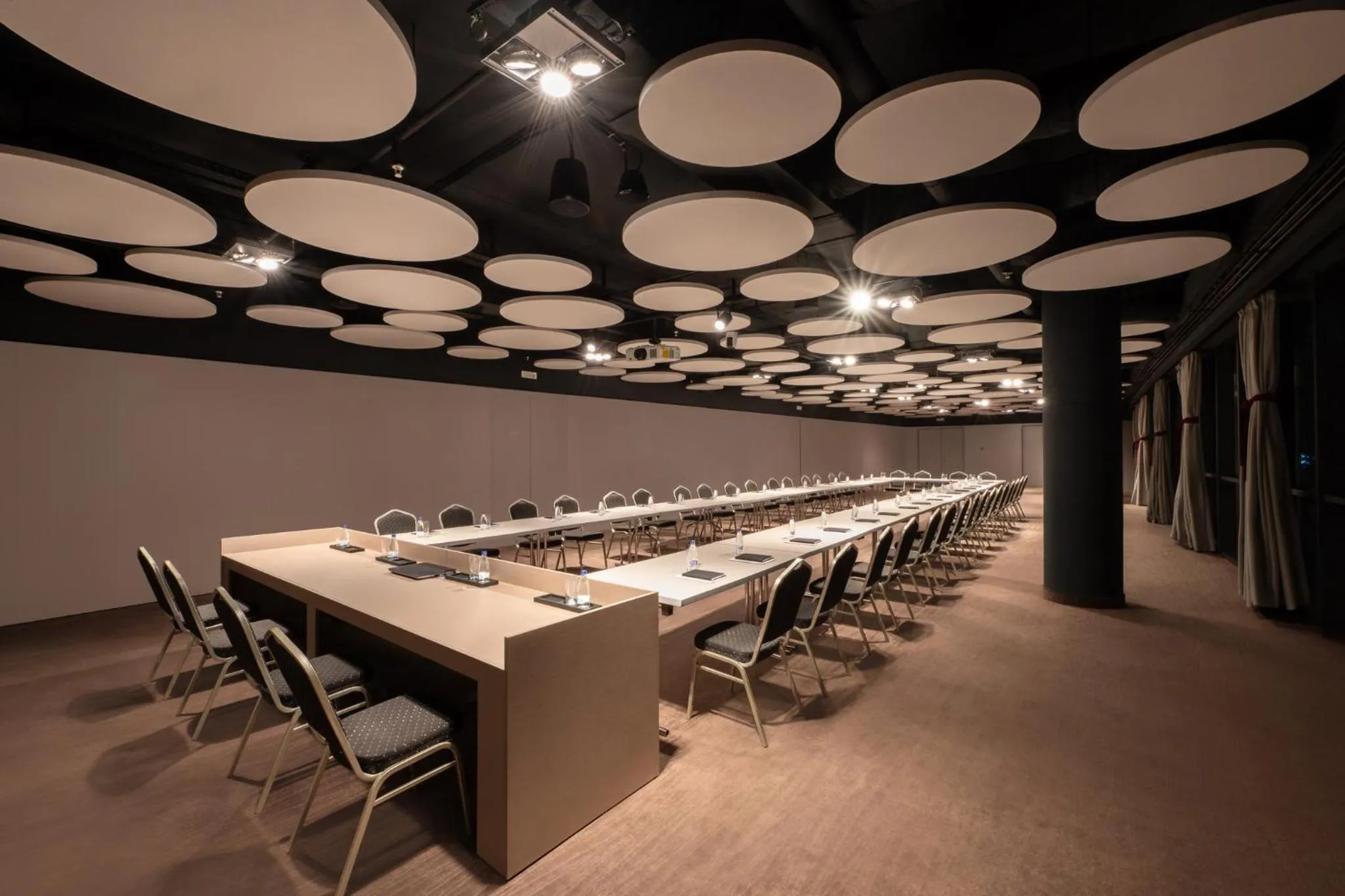 Meeting/conference room in CUE Podgorica