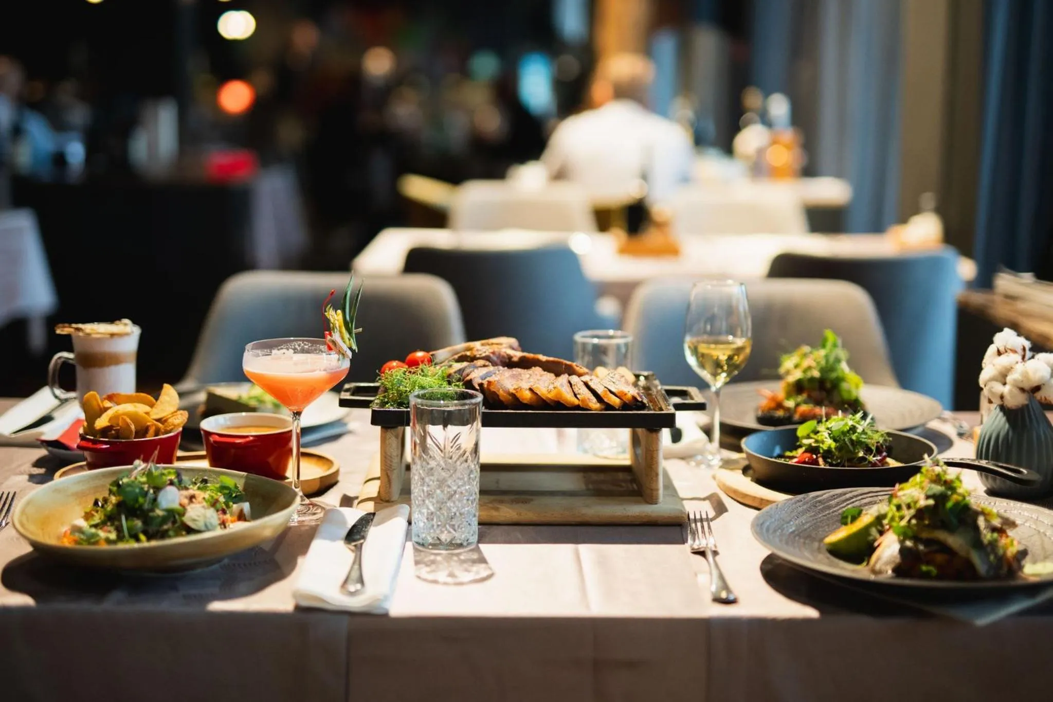 Restaurant/places to eat in Crowne Plaza Podgorica by IHG