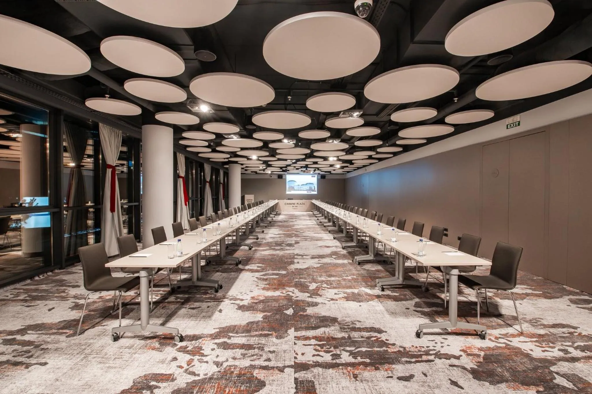 Meeting/conference room in Crowne Plaza Podgorica by IHG