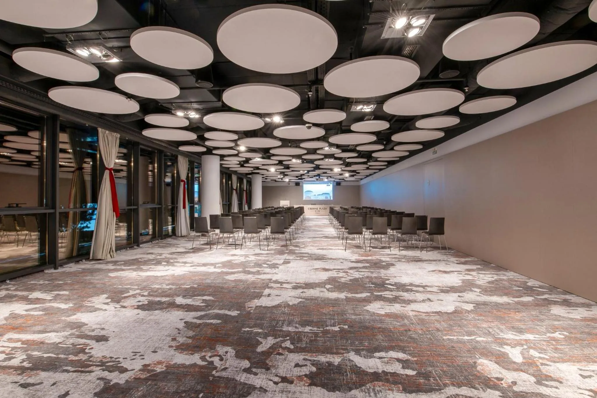 Meeting/conference room in Crowne Plaza Podgorica by IHG