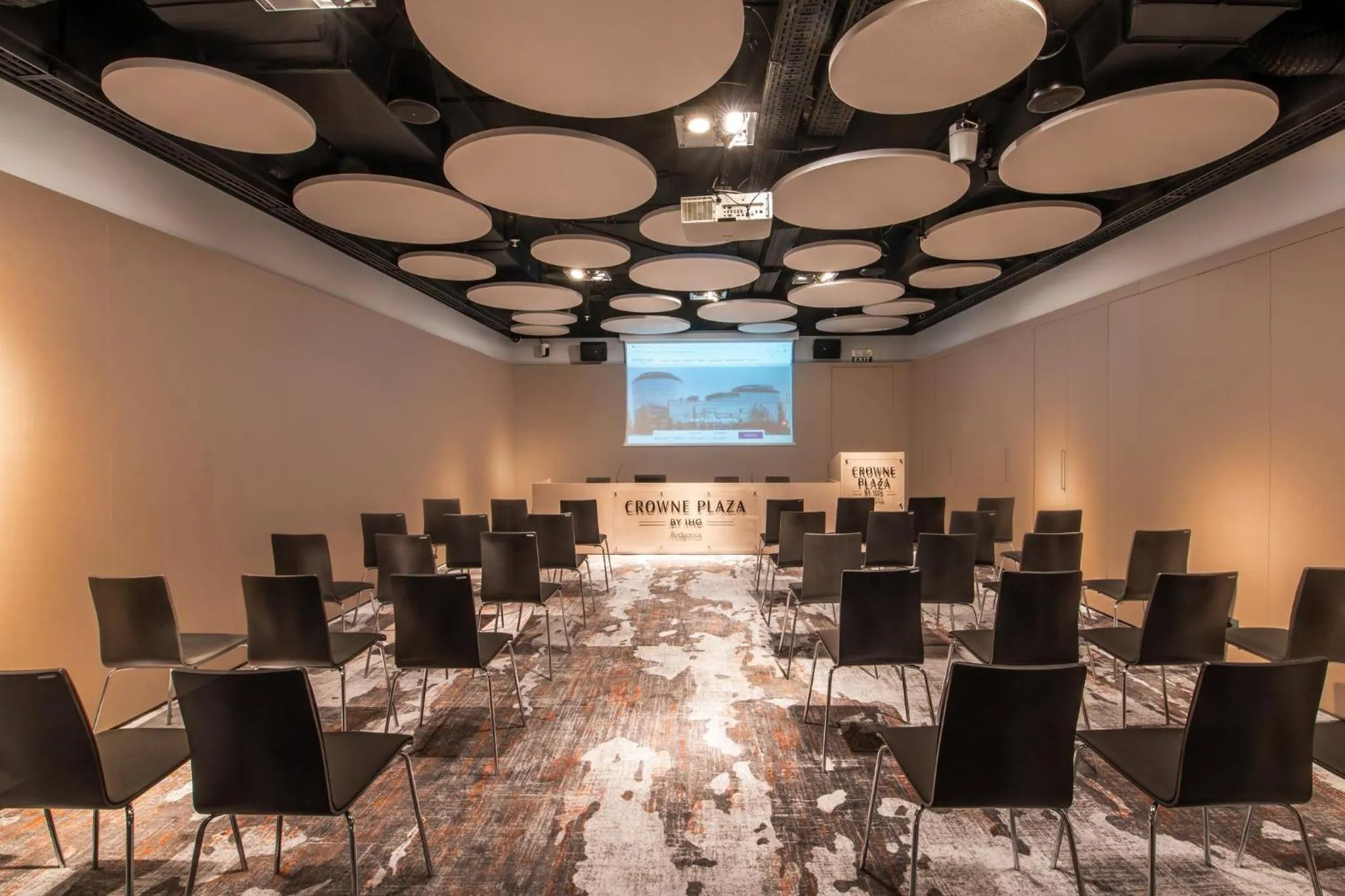 Meeting/conference room in Crowne Plaza Podgorica by IHG