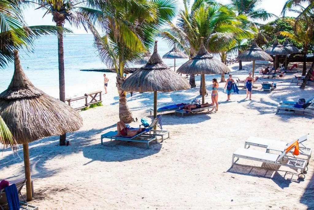 Beach in Le Peninsula Bay Beach Resort & Spa