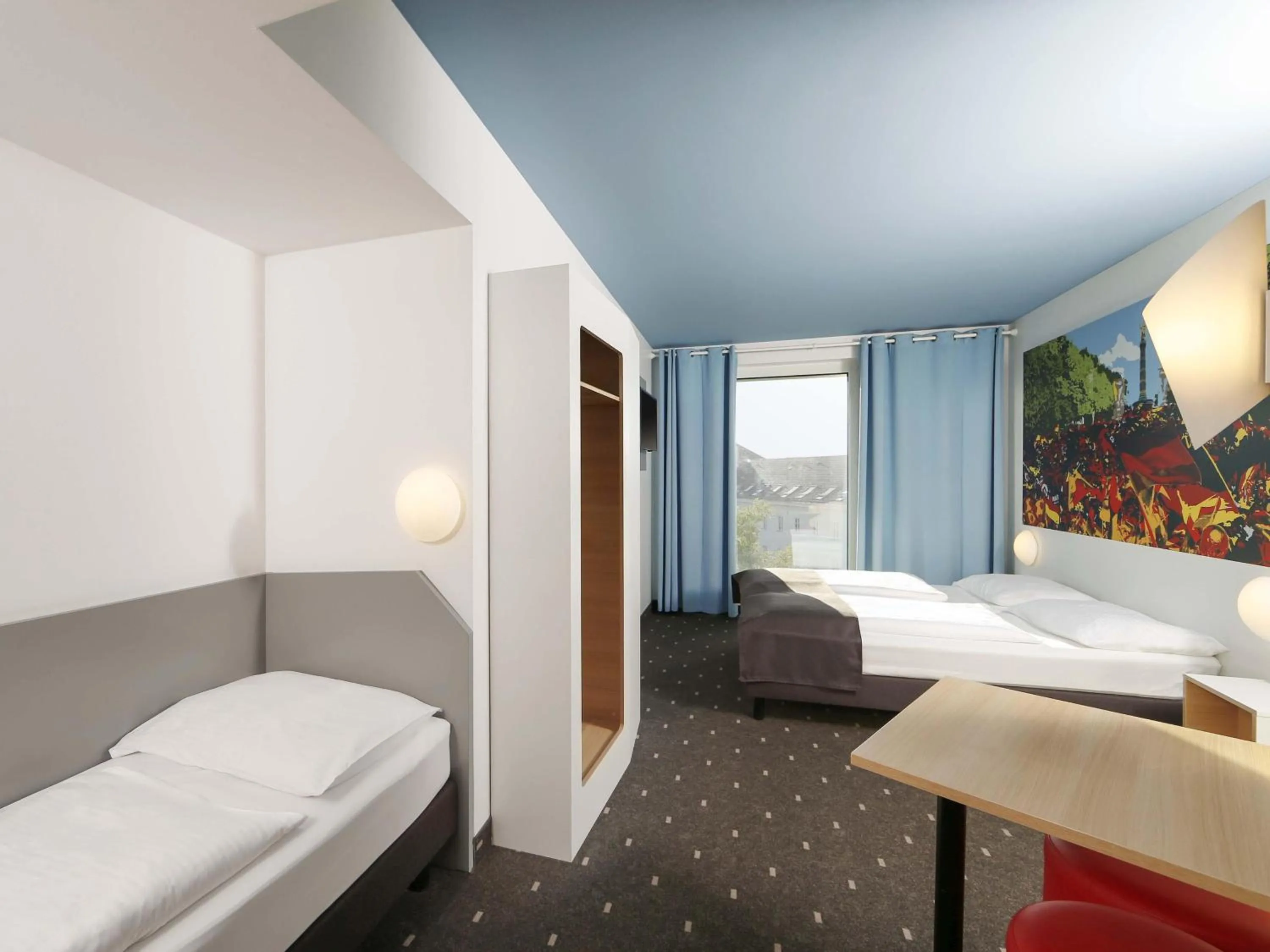 Photo of the whole room, Bed in B&B Hotel Berlin-Tiergarten