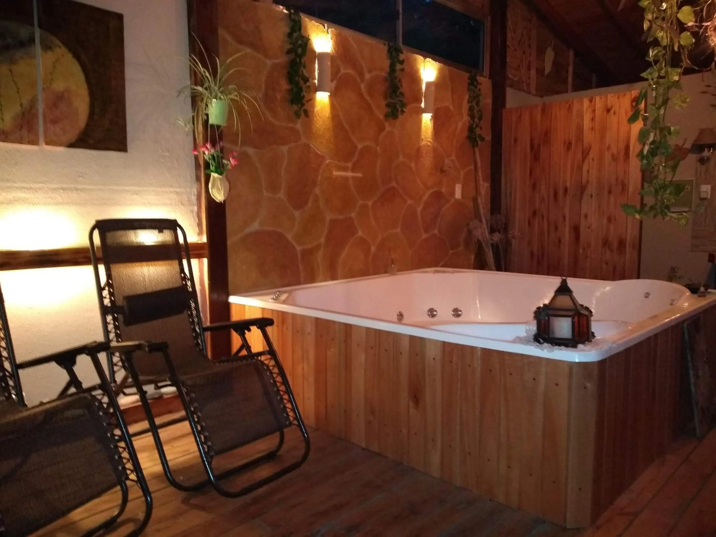 Hot Tub in Pualy Resort & Spa