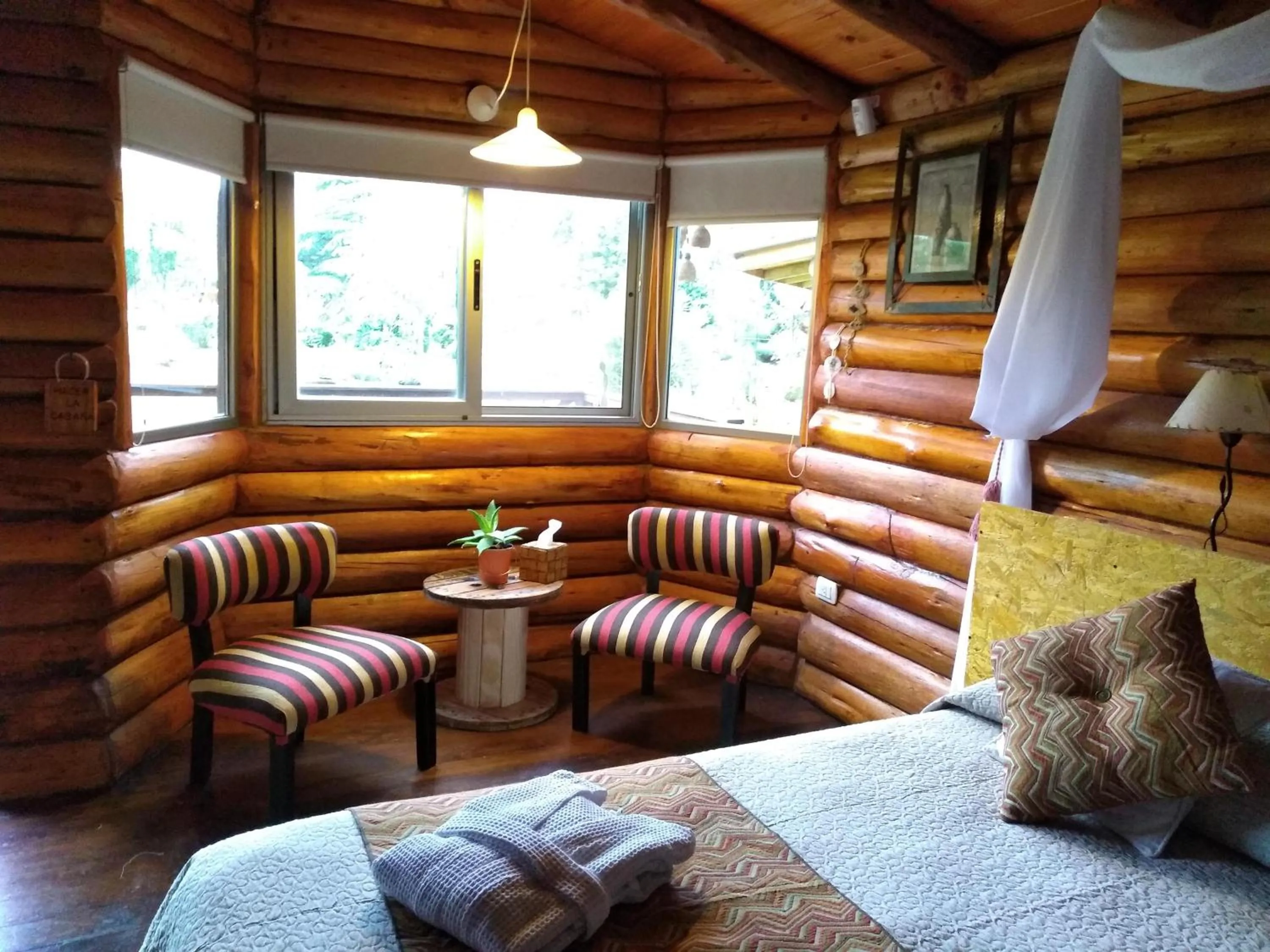 Living room, Bed in Pualy Resort & Spa