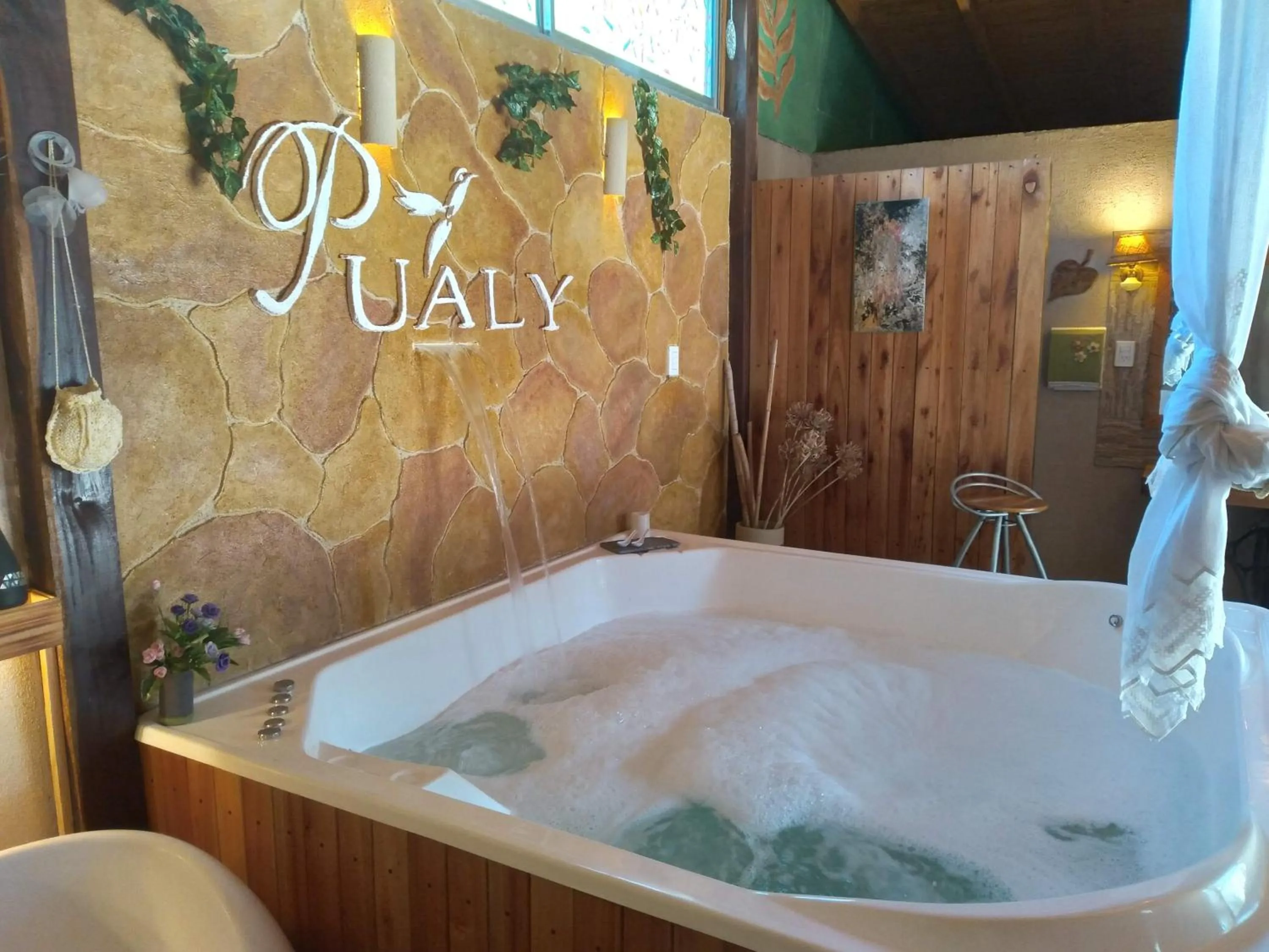 Spa and wellness centre/facilities in Pualy Resort & Spa