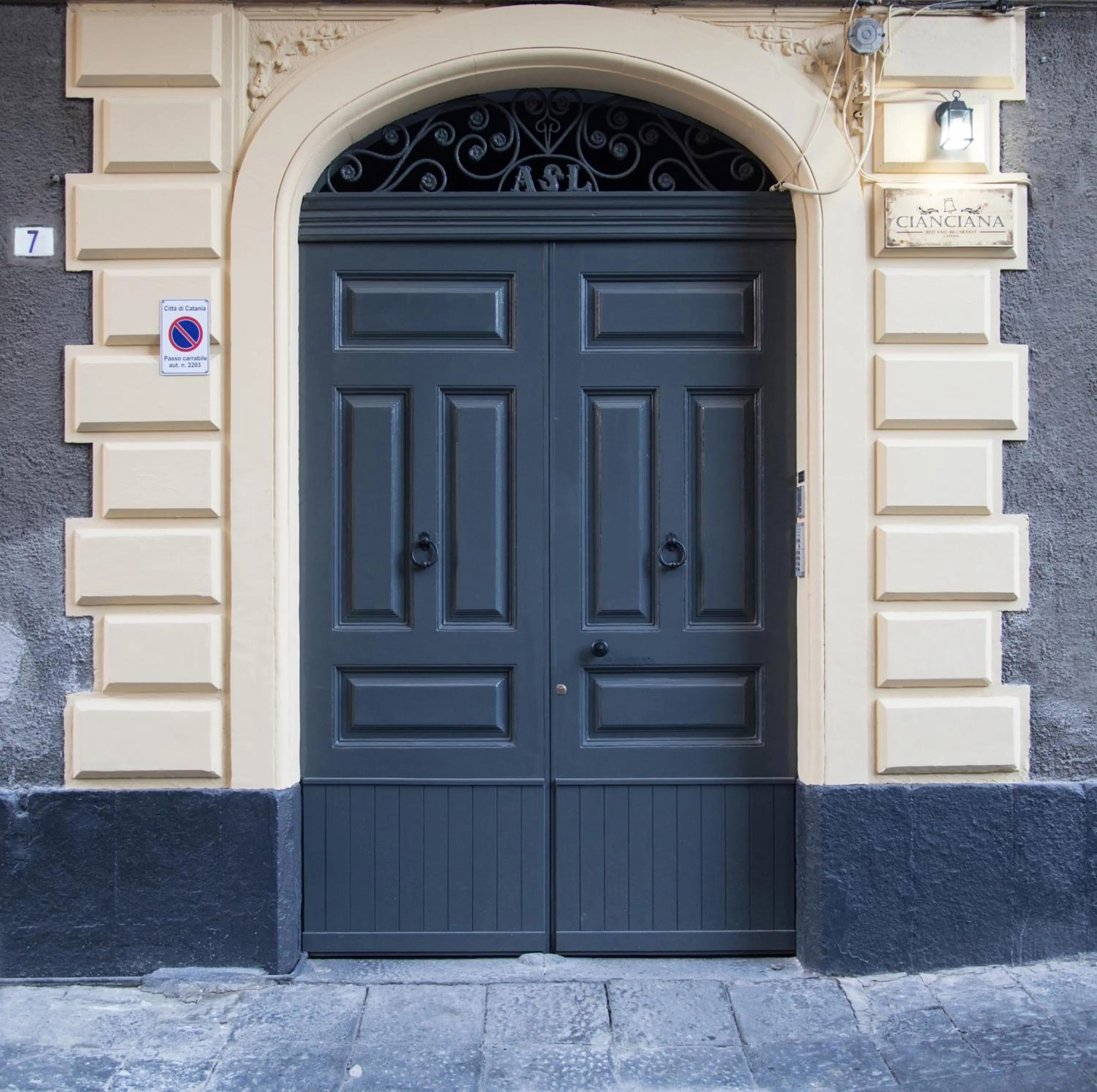 Property building in Cianciana