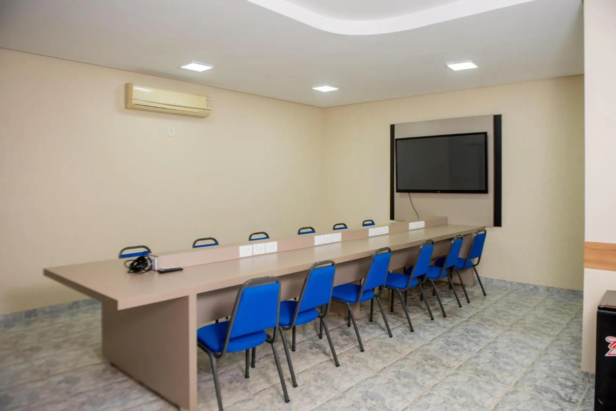 TV and multimedia in Hotel Tropical Garden