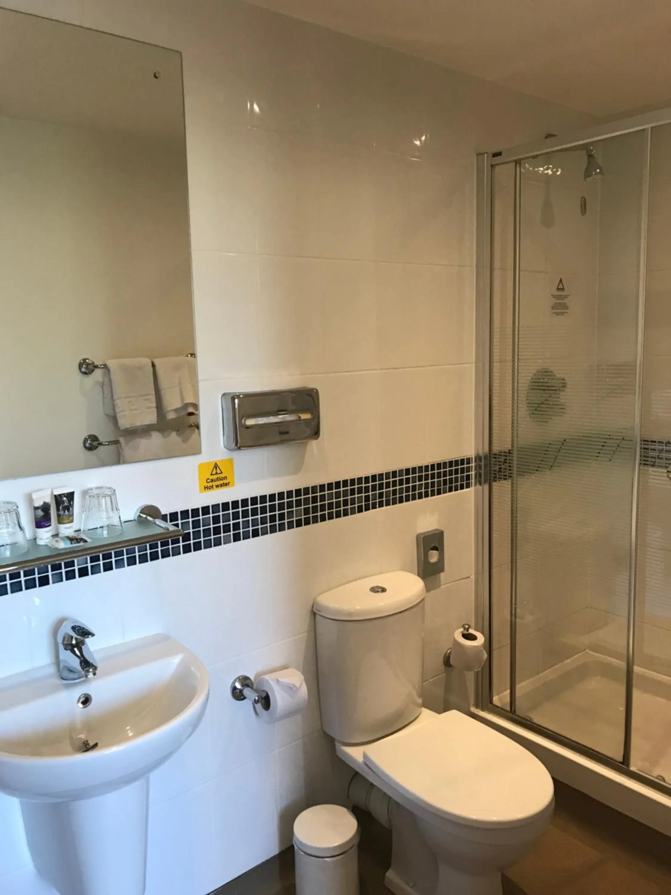 Shower, Bathroom in Mercure Wetherby Hotel