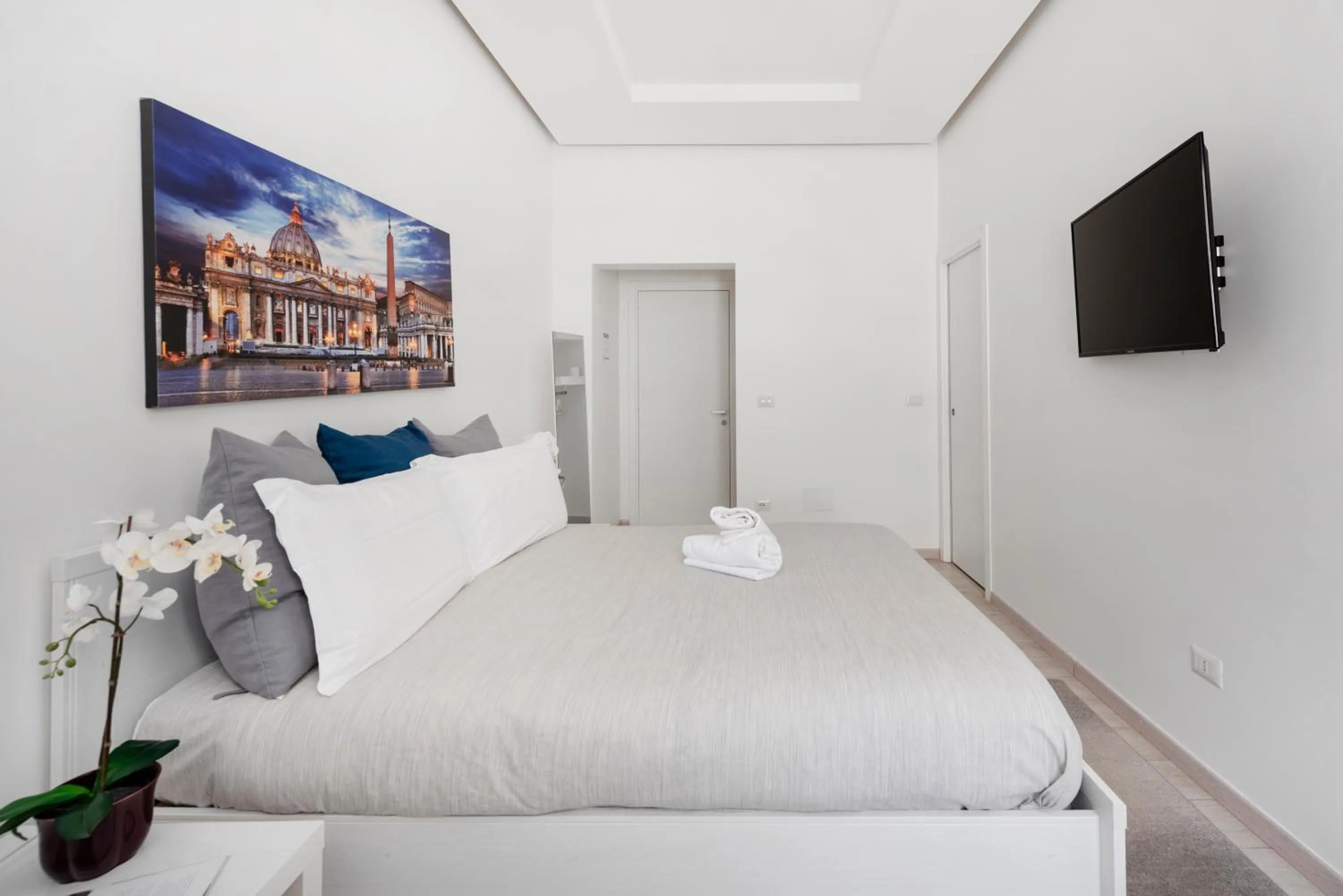 Bedroom, Bed in Maison Piazza Cavour