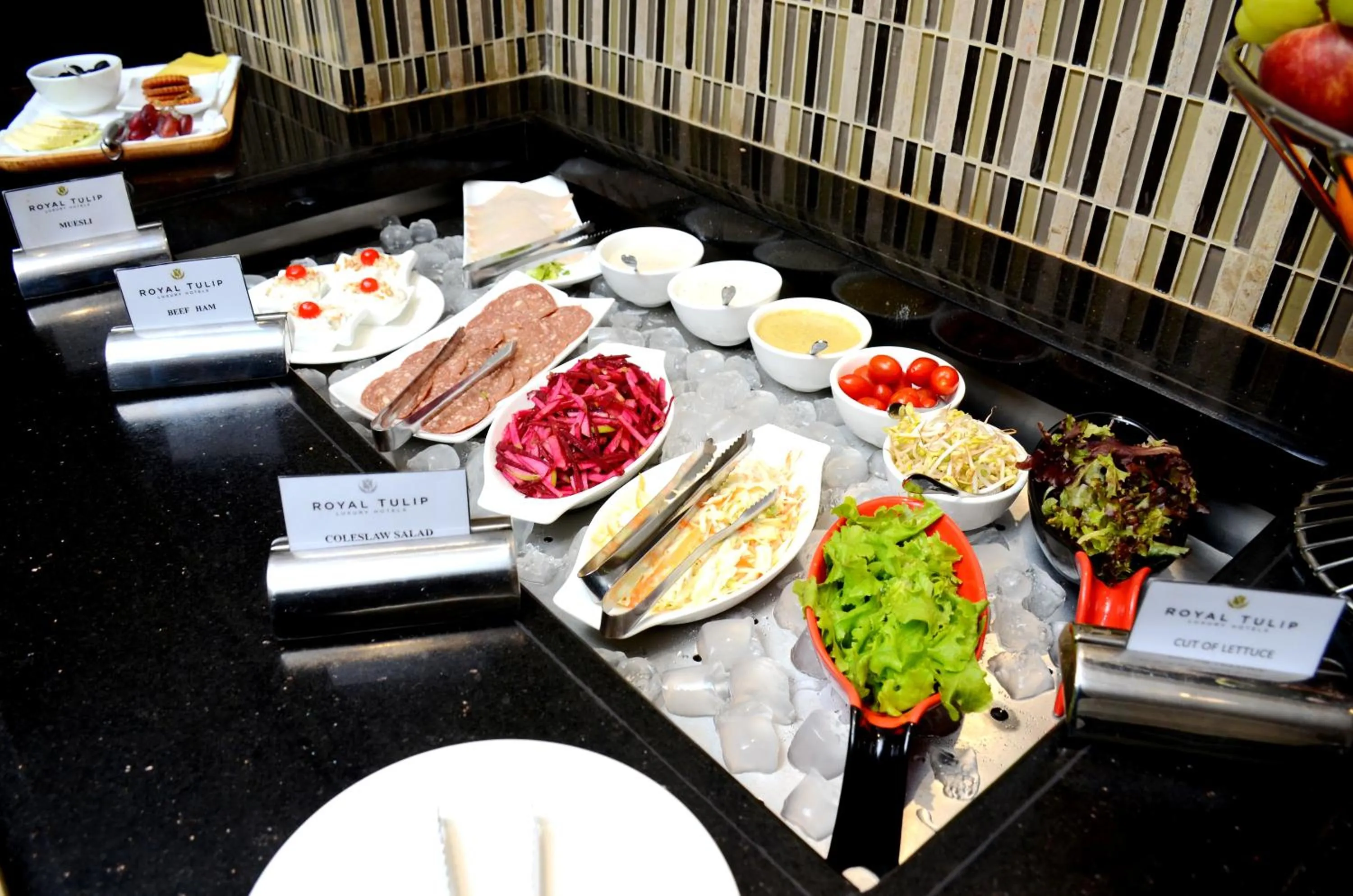 Restaurant/places to eat in Royal Tulip Canaan Nairobi