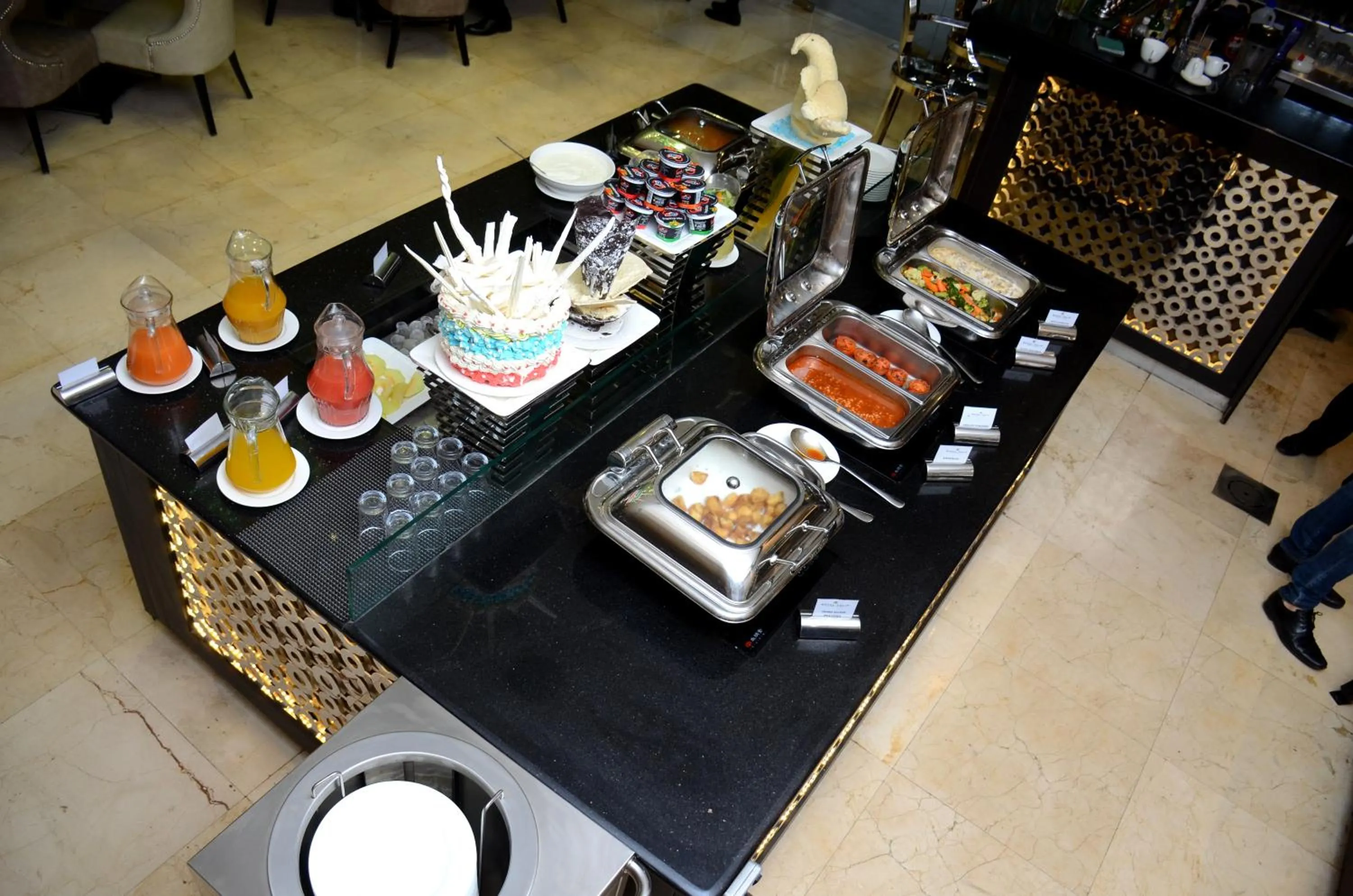 Restaurant/places to eat in Royal Tulip Canaan Nairobi