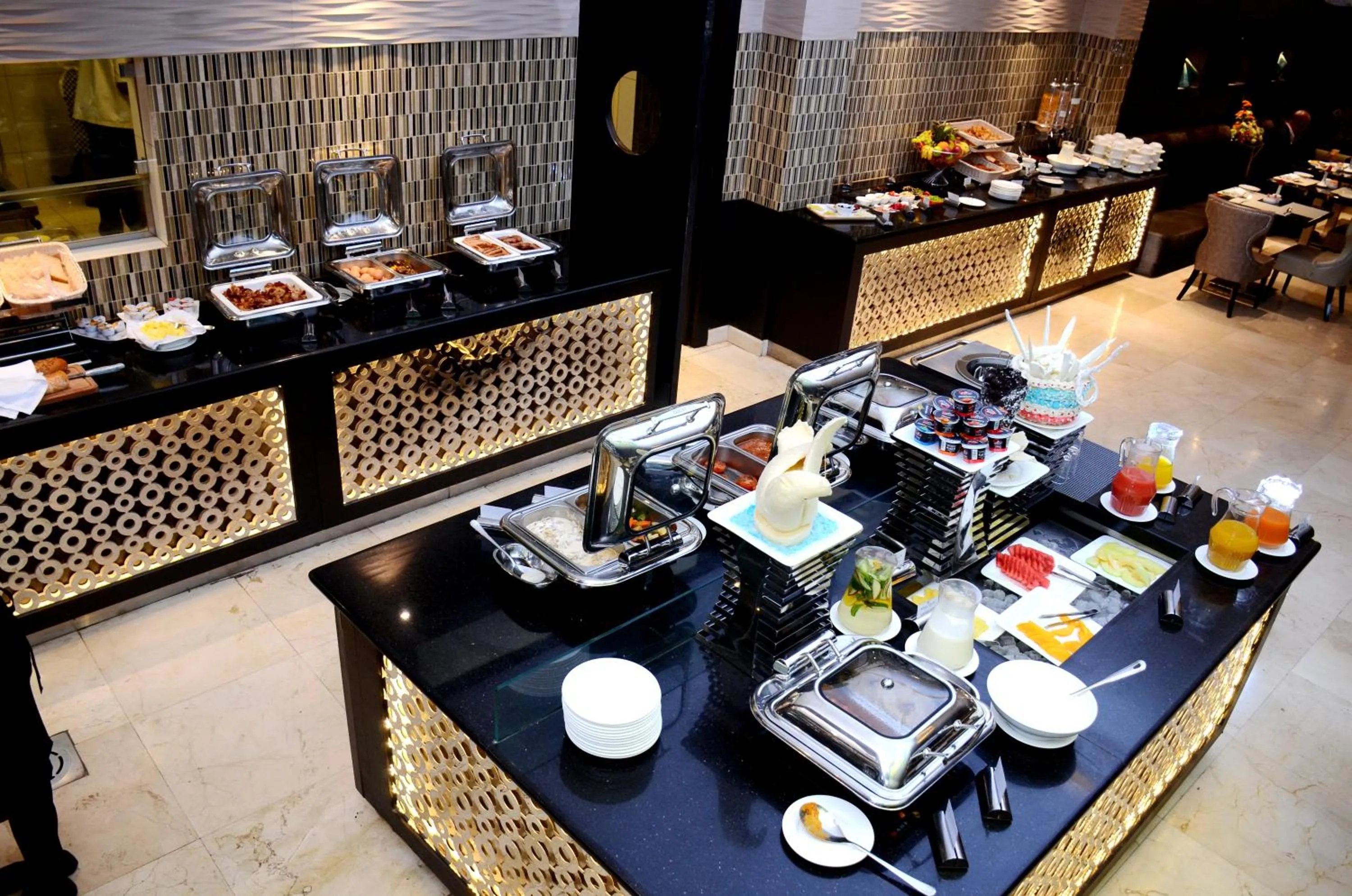 Restaurant/places to eat in Royal Tulip Canaan Nairobi