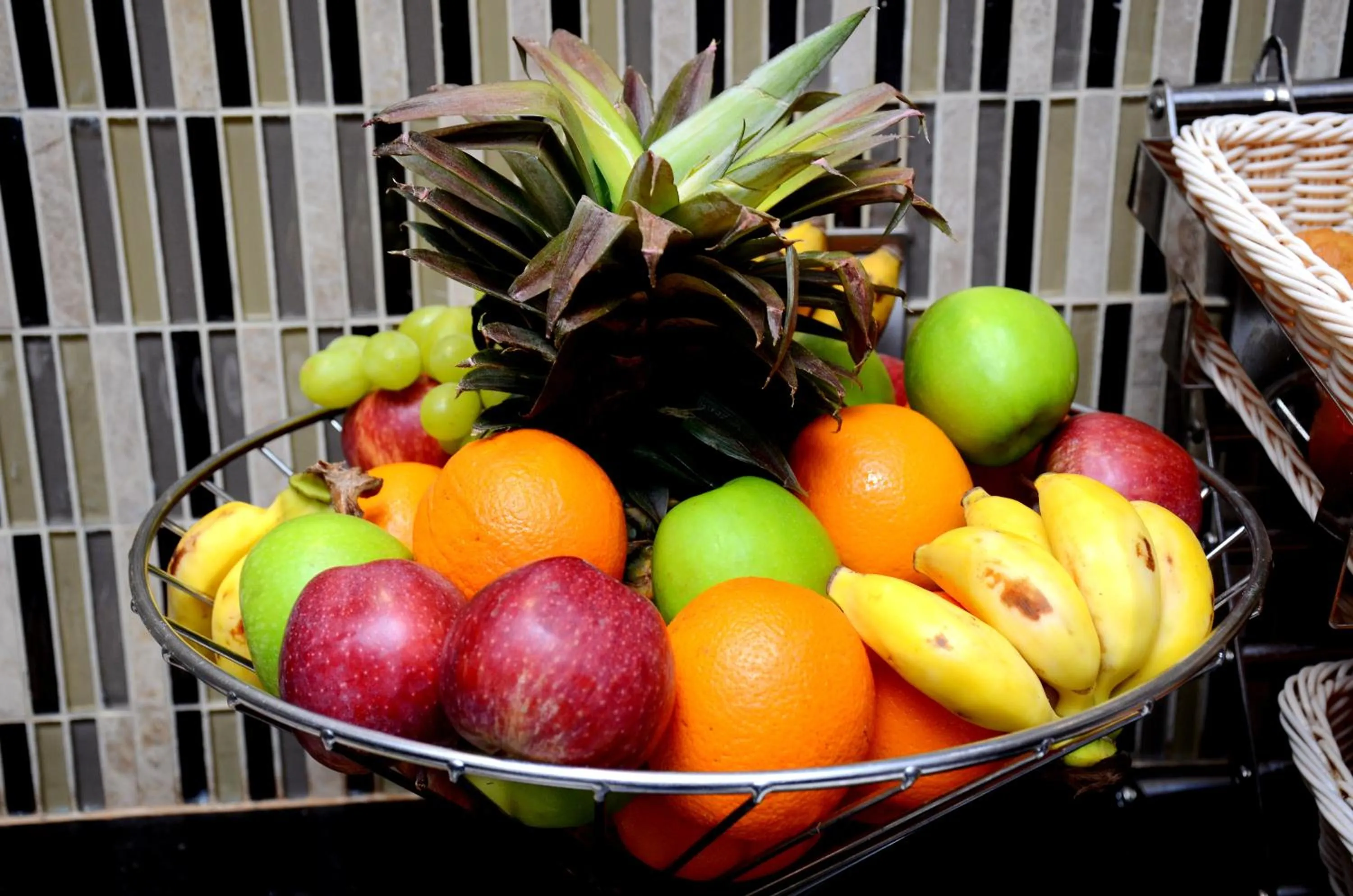 Restaurant/places to eat in Royal Tulip Canaan Nairobi