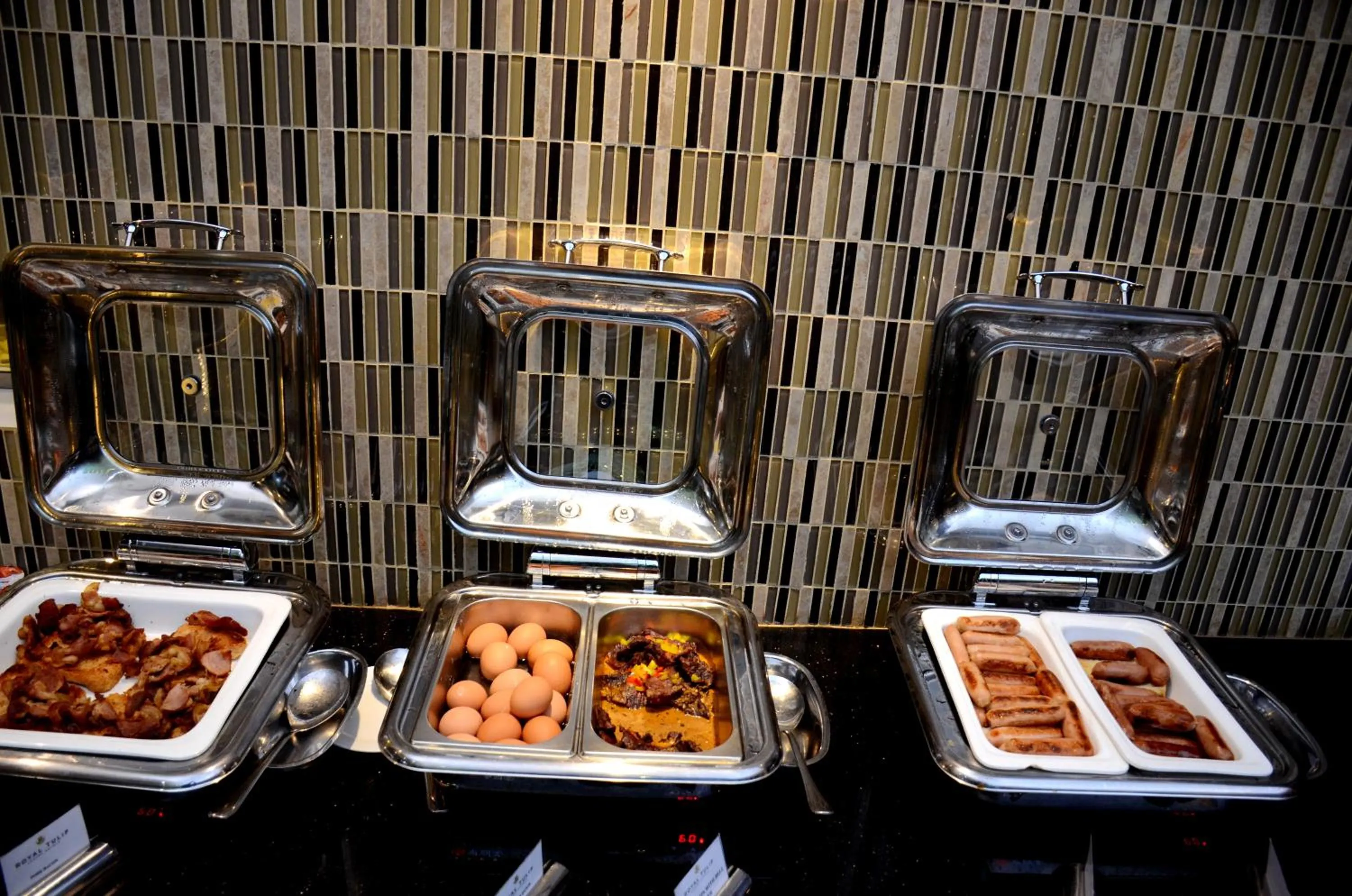 Restaurant/places to eat in Royal Tulip Canaan Nairobi