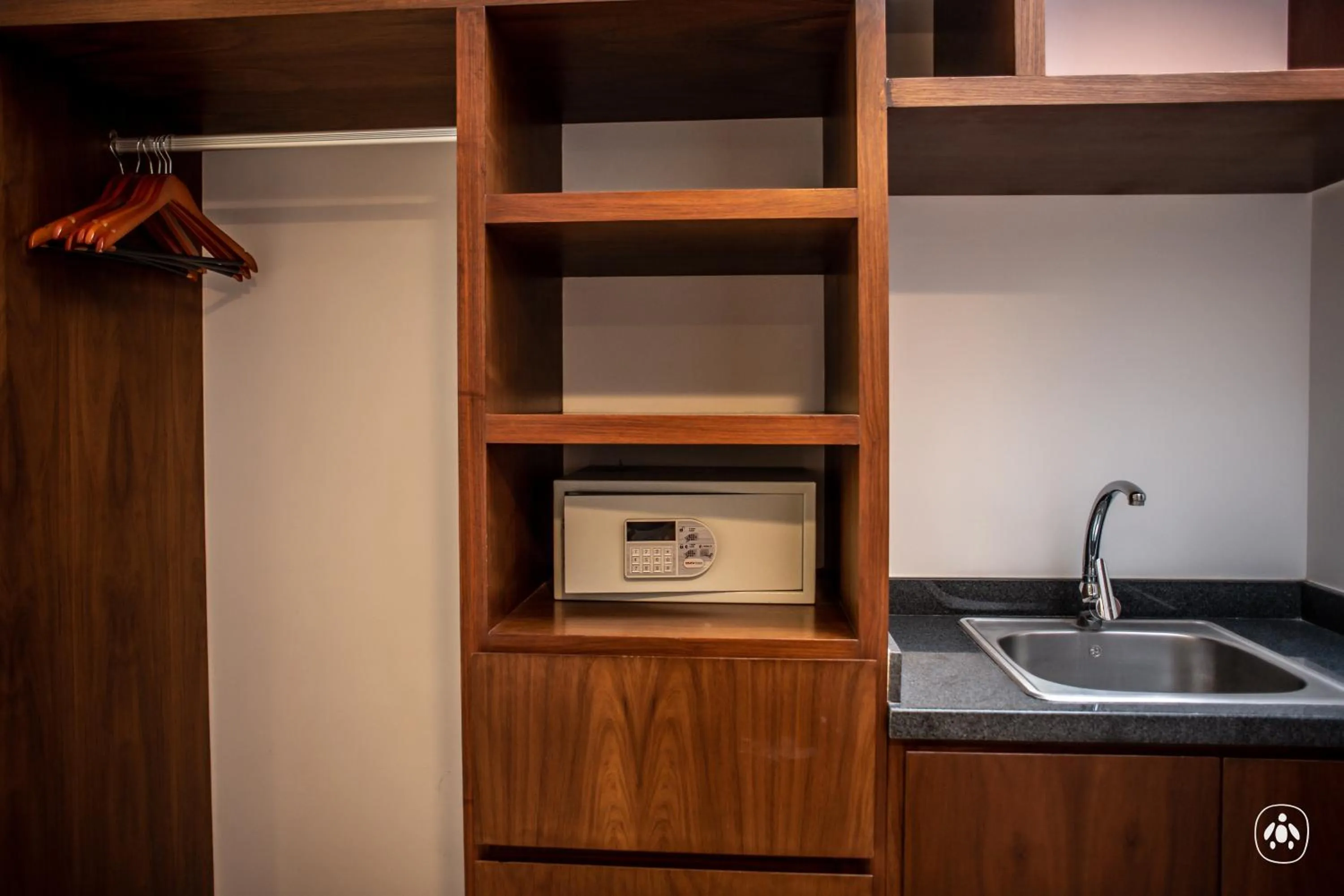 Area and facilities in Anah Tulum