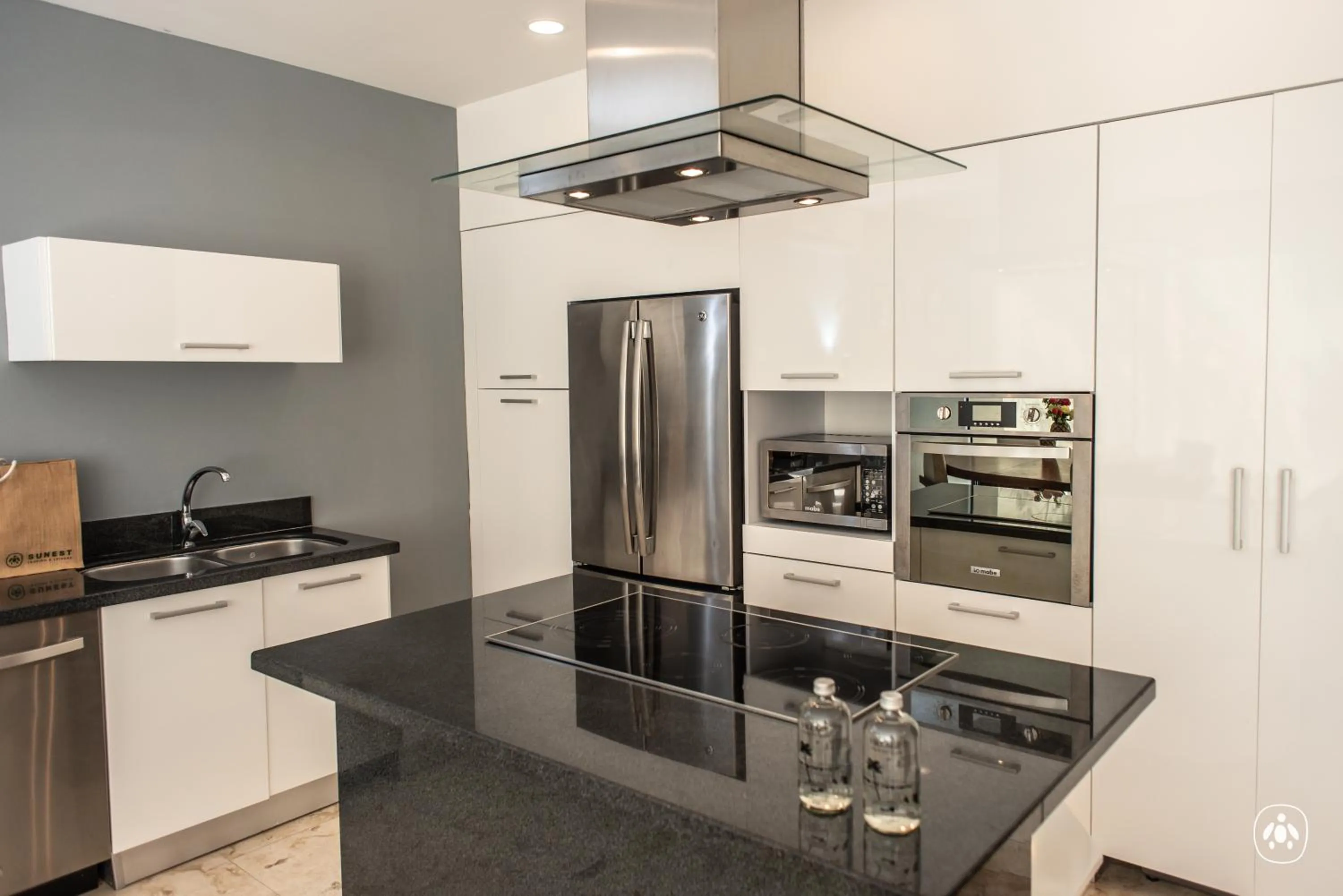 Kitchen or kitchenette in Anah Tulum