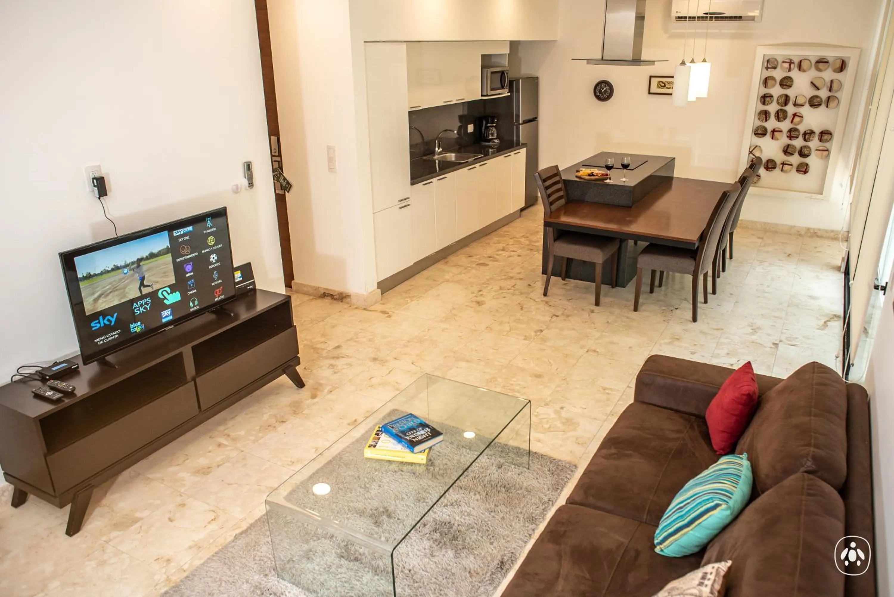 TV and multimedia in Anah Tulum