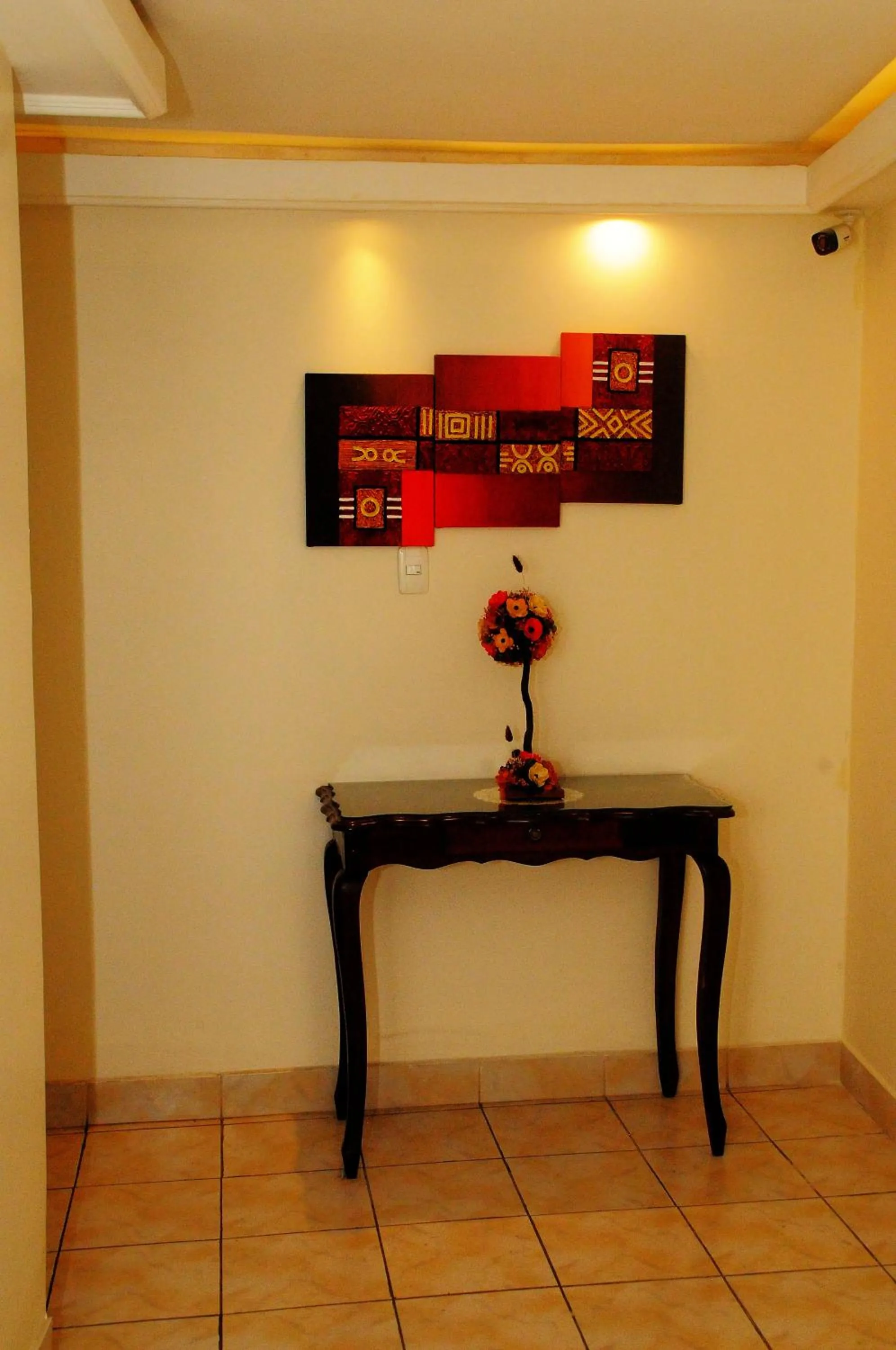 Decorative detail in Colony Inn Hotel