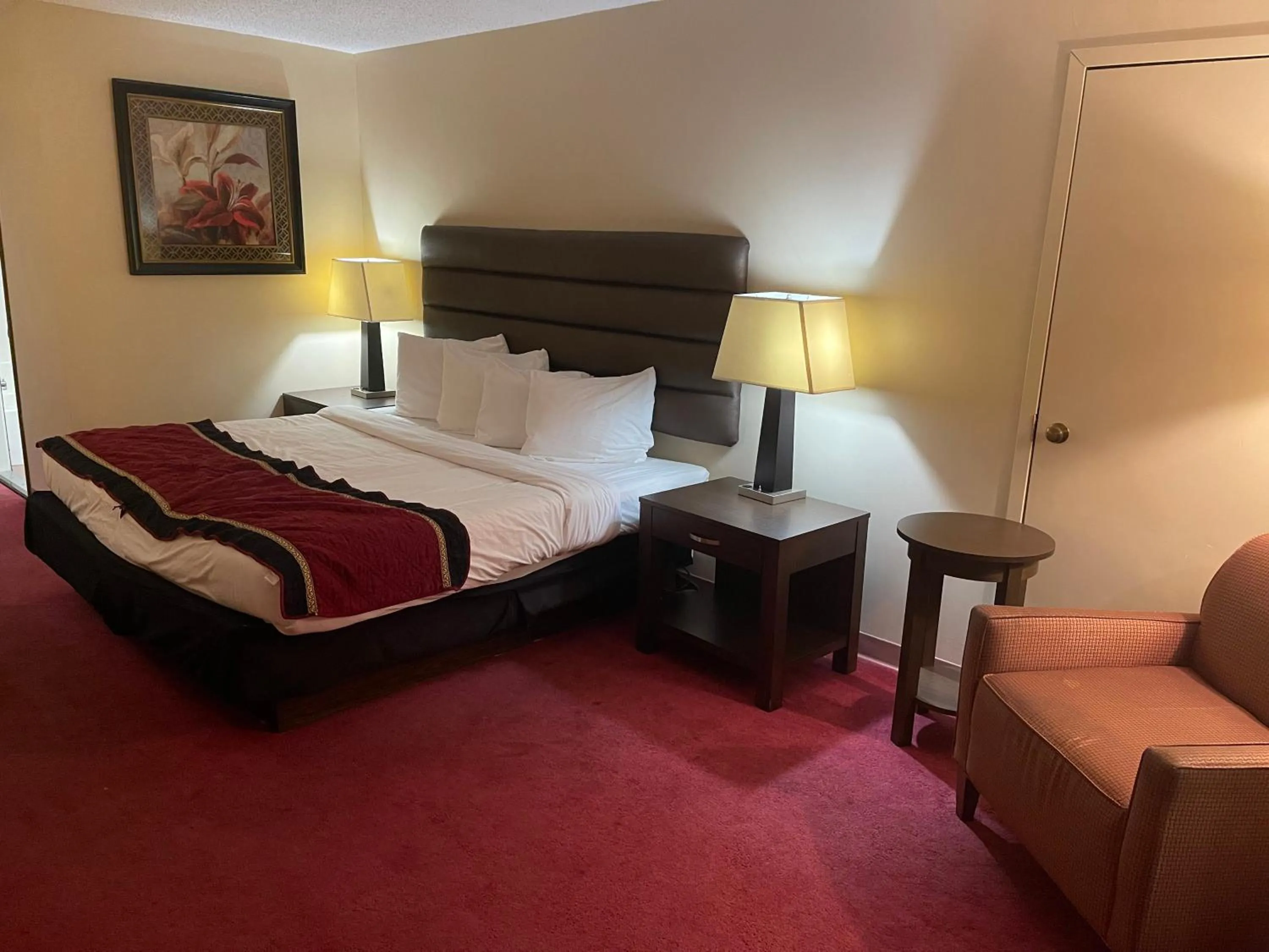 Bed in Dollinger's Motor Inn