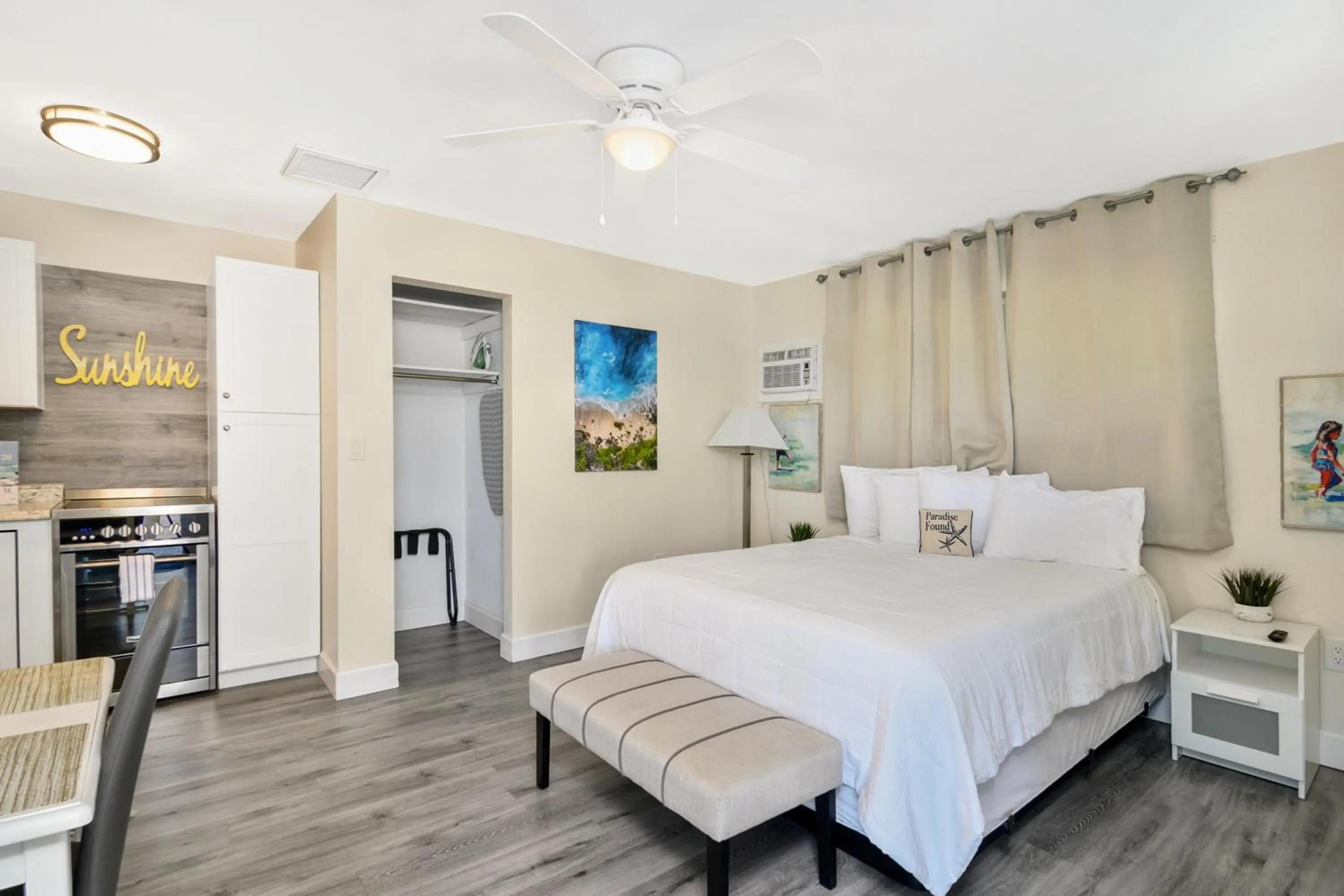 Bed in Latitude 26 Waterfront Boutique Resort - Fort Myers Beach