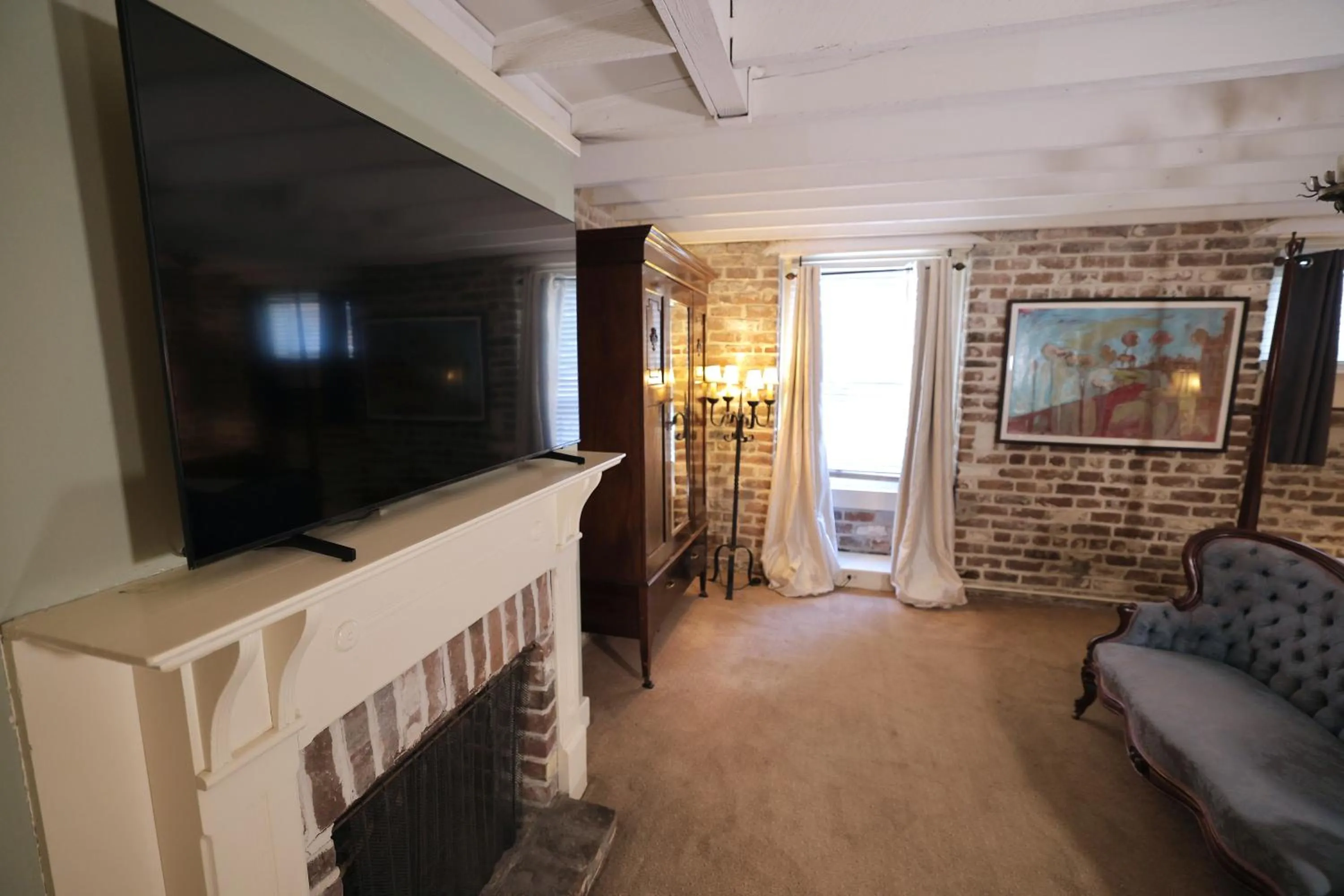 Living room in Foley House Inn