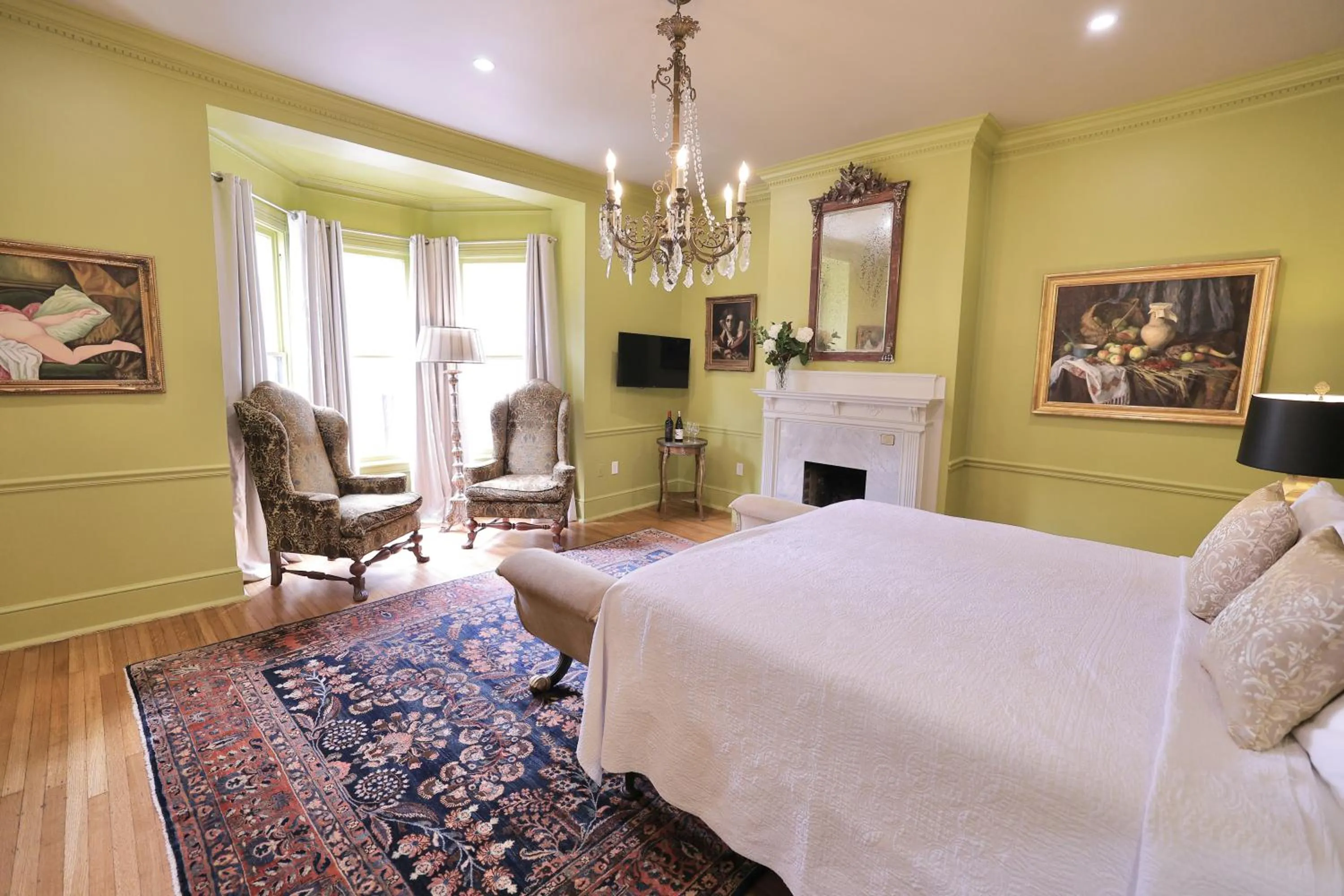 Bed in Foley House Inn