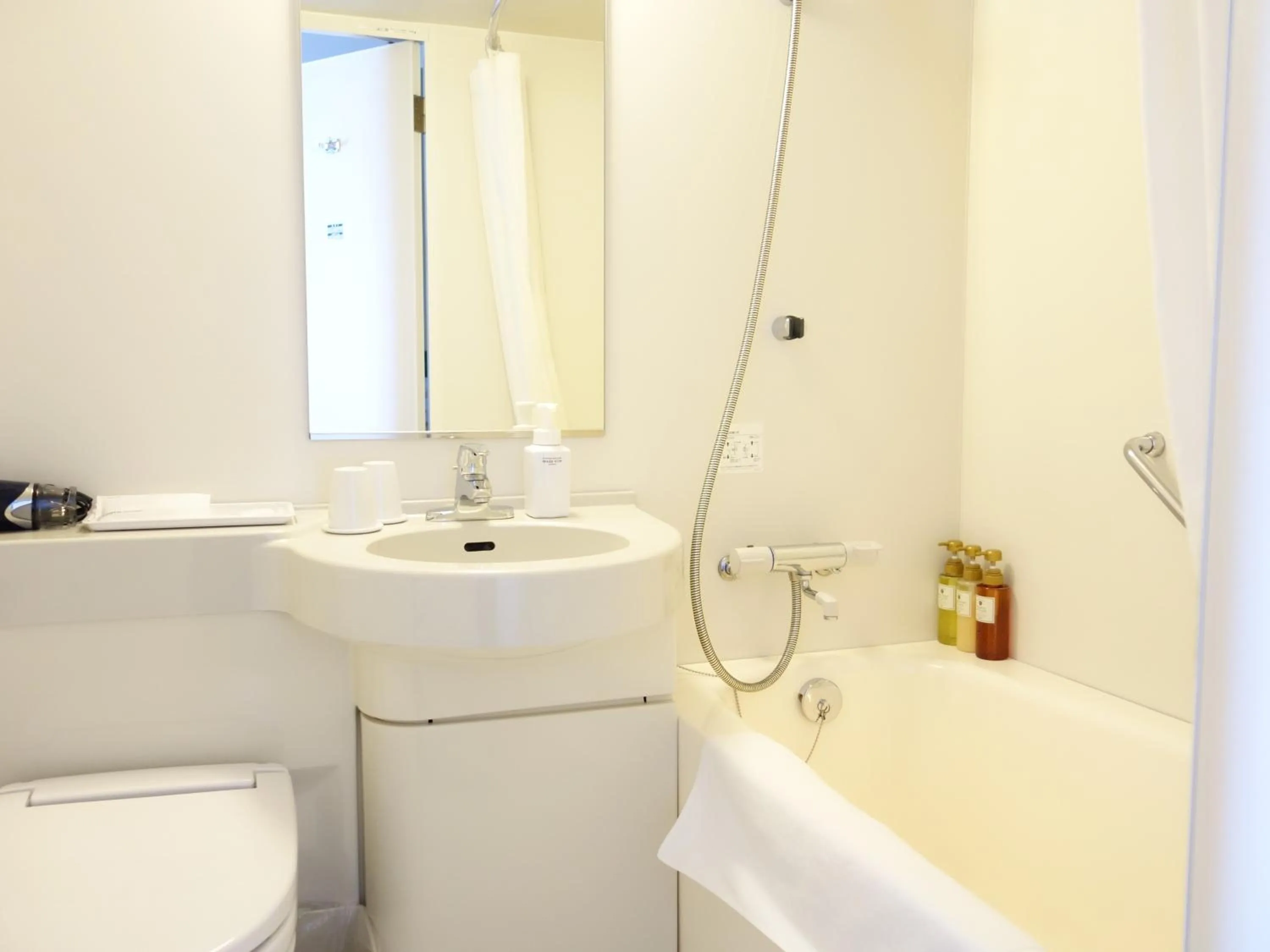 Bathroom in JR-EAST Hotel Mets Niigata