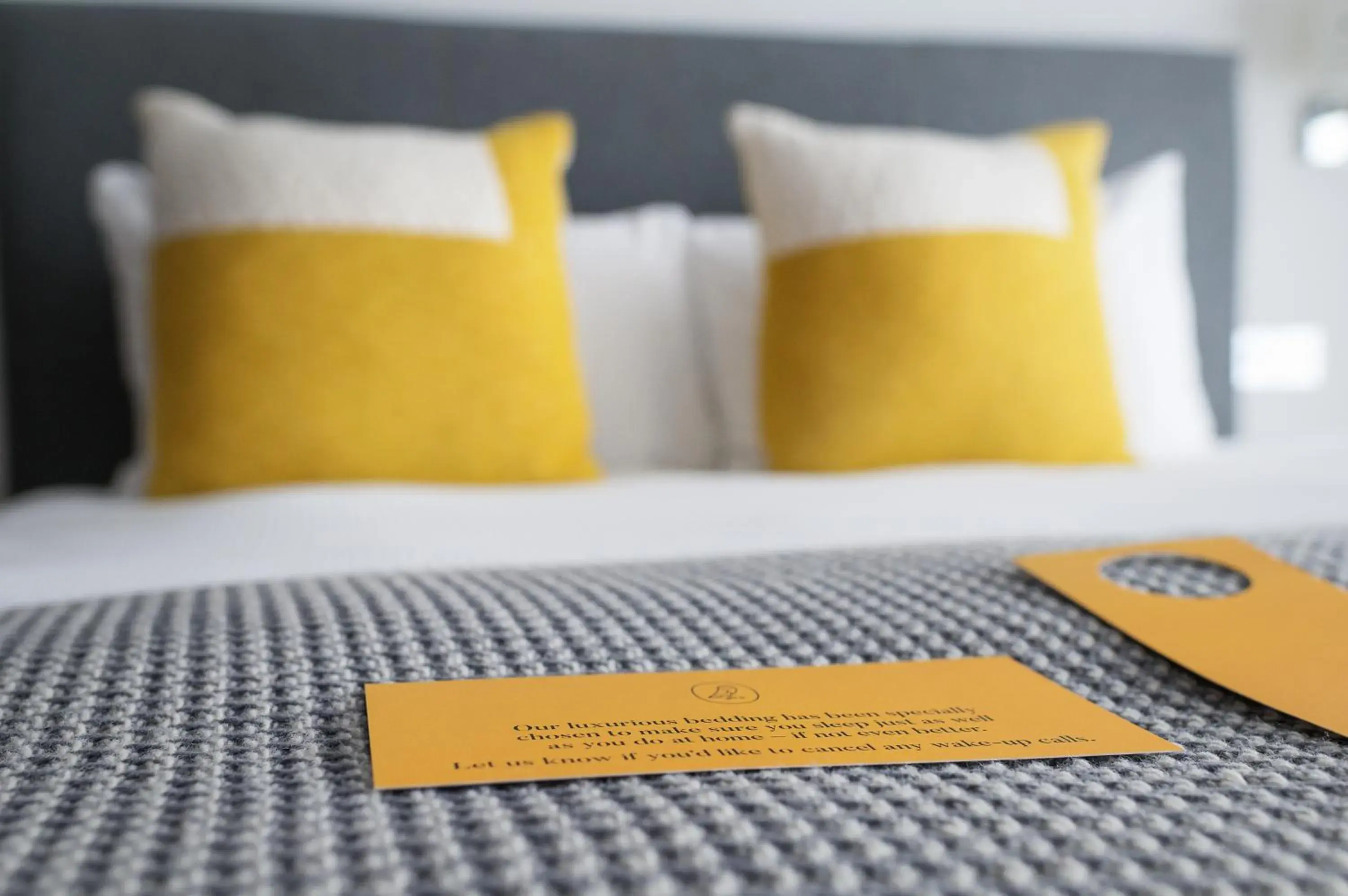 Premium Queen Room in voco Reading Premium Queen Room in voco Reading