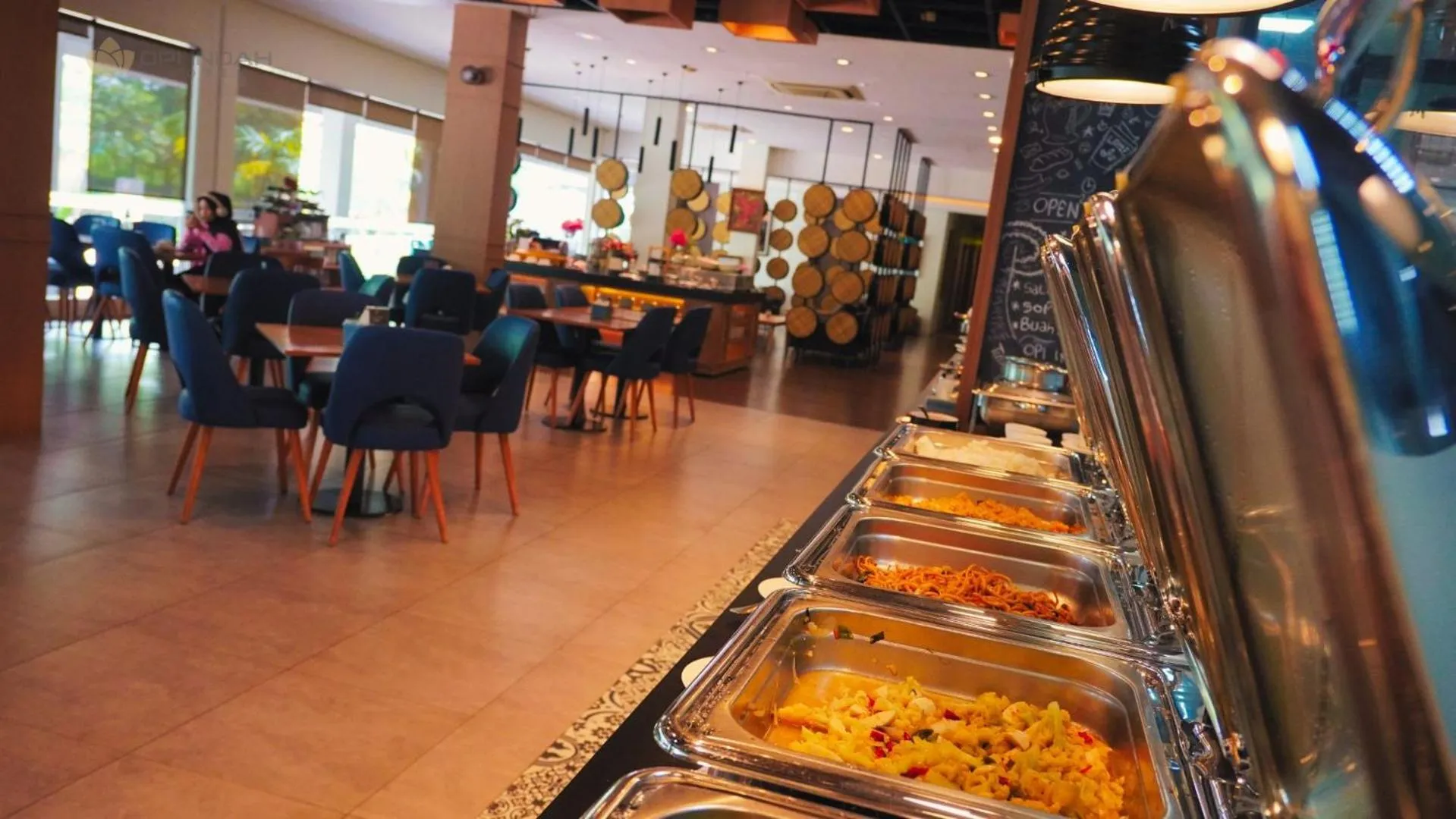 Restaurant/places to eat in OPI Indah Hotel