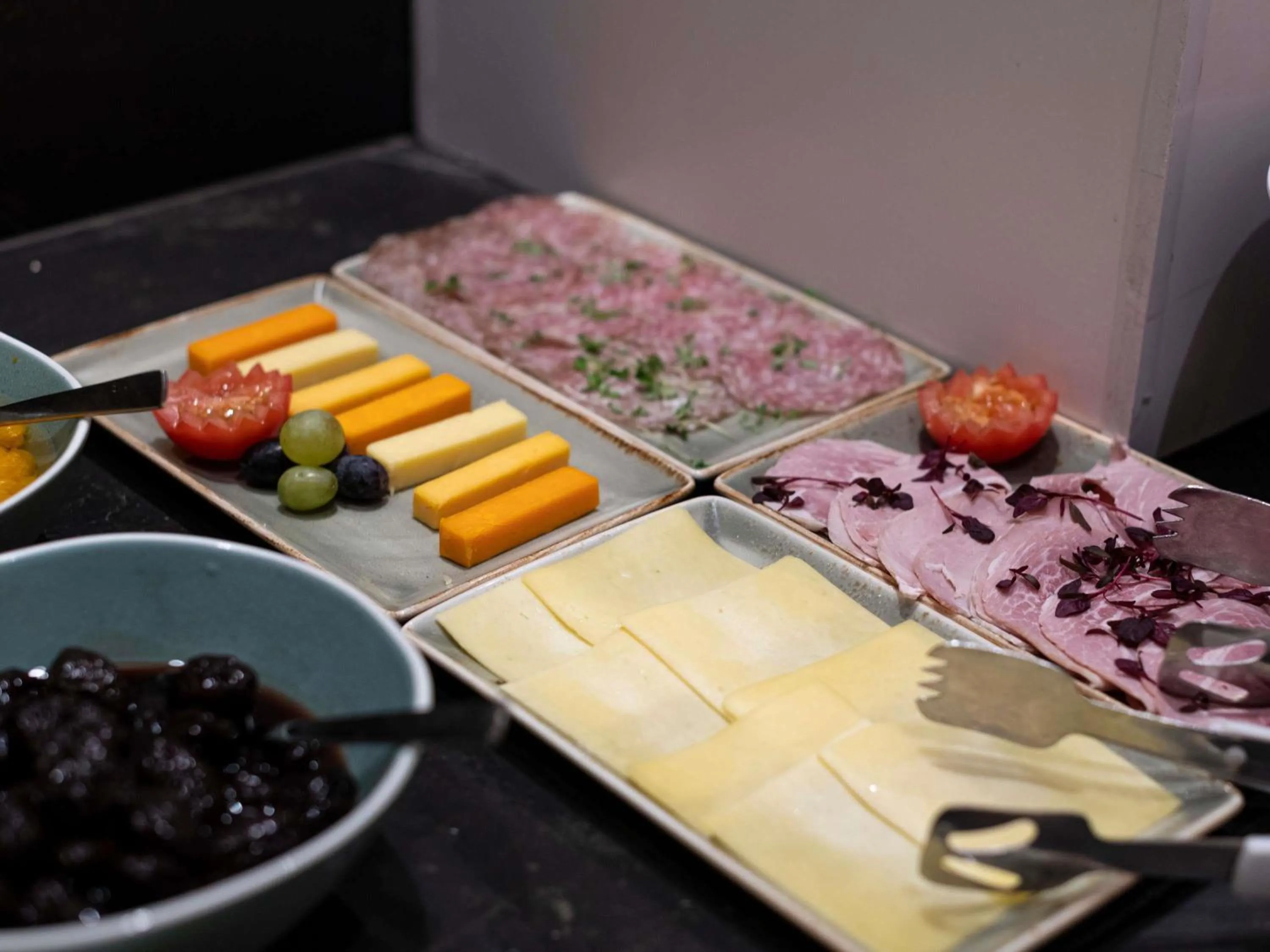 Restaurant/places to eat in Mercure Manchester Norton Grange Hotel & Spa