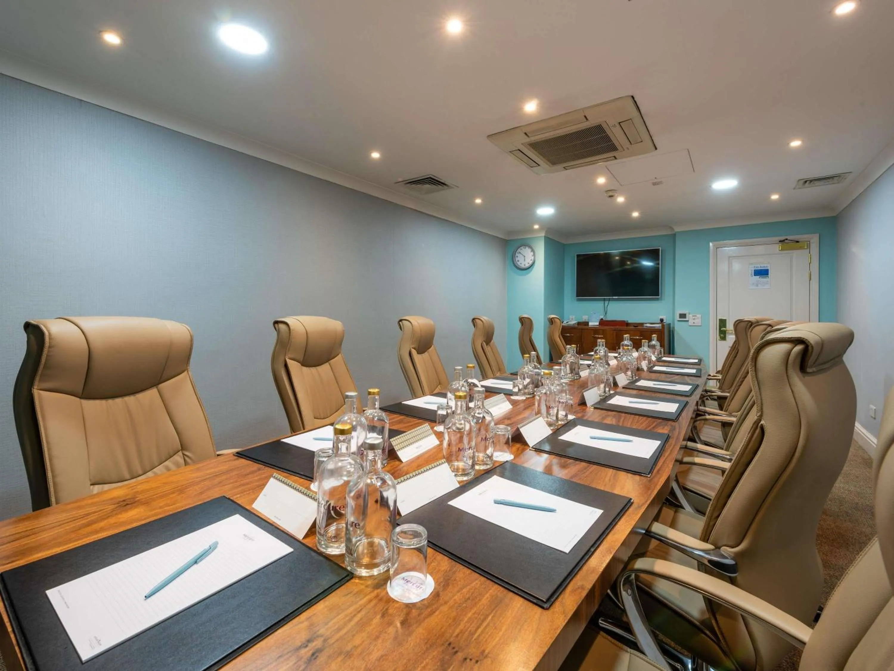Meeting/conference room in Mercure Manchester Norton Grange Hotel & Spa