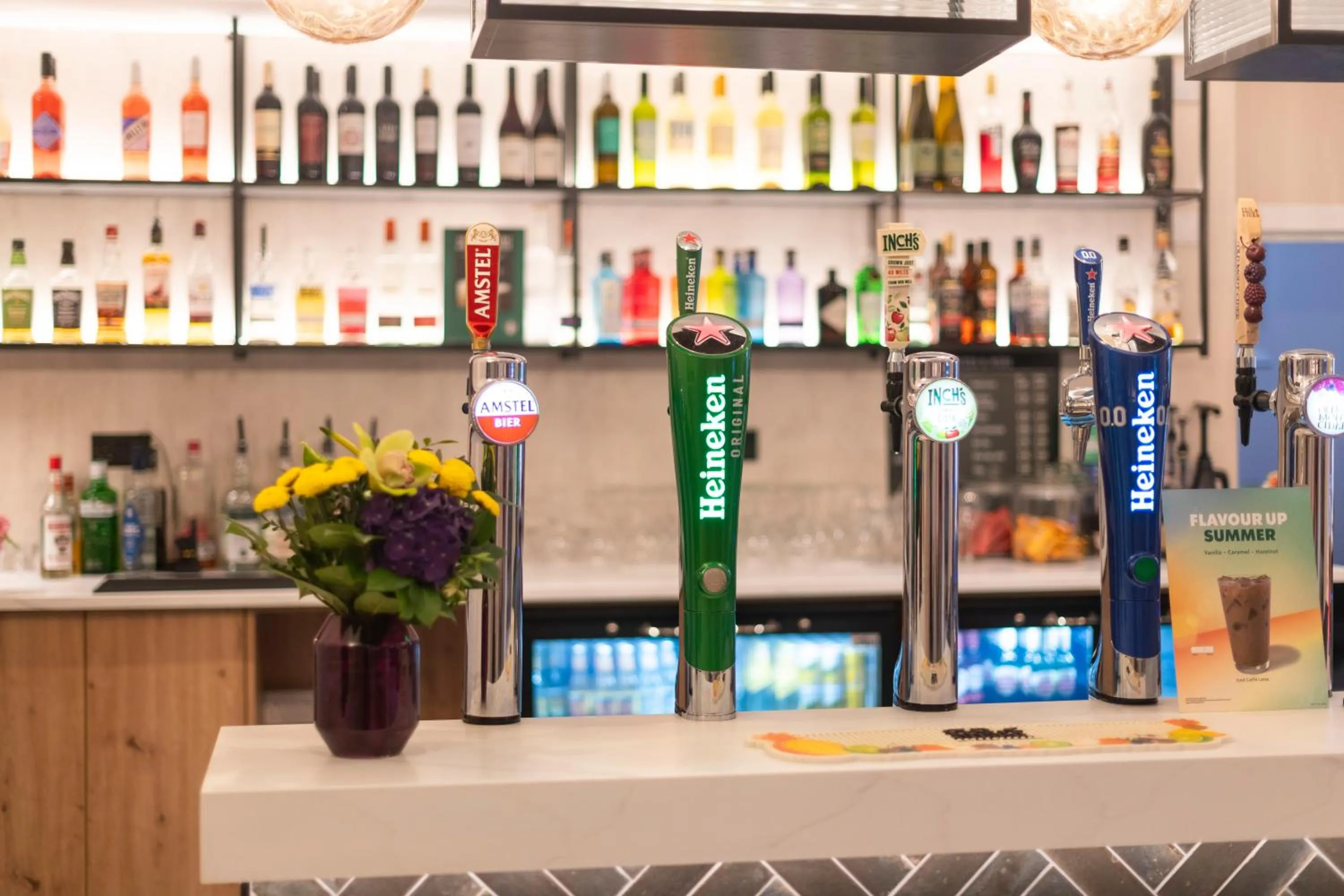 Lounge or bar in Mercure Manchester Norton Grange Hotel & Spa