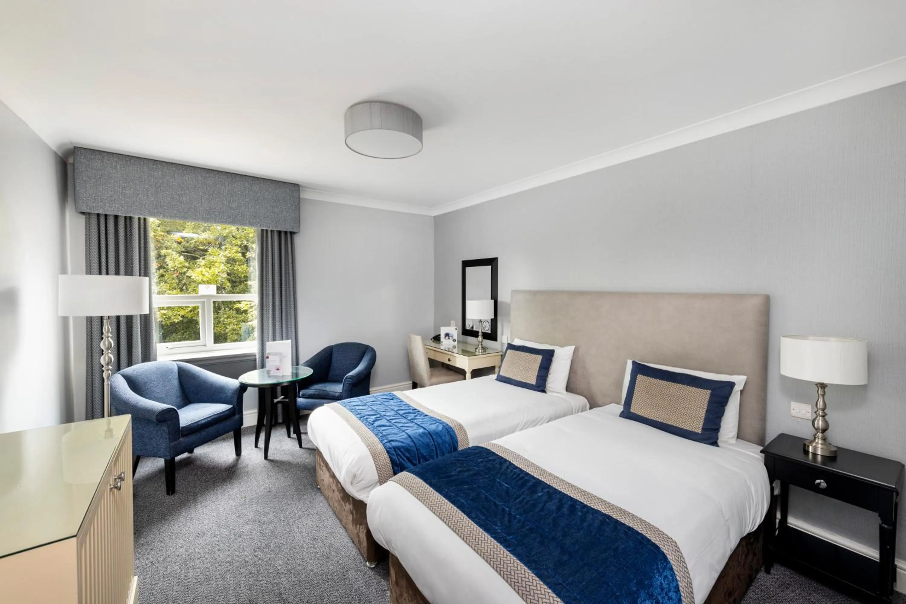 Bedroom, Bed in Mercure Manchester Norton Grange Hotel & Spa