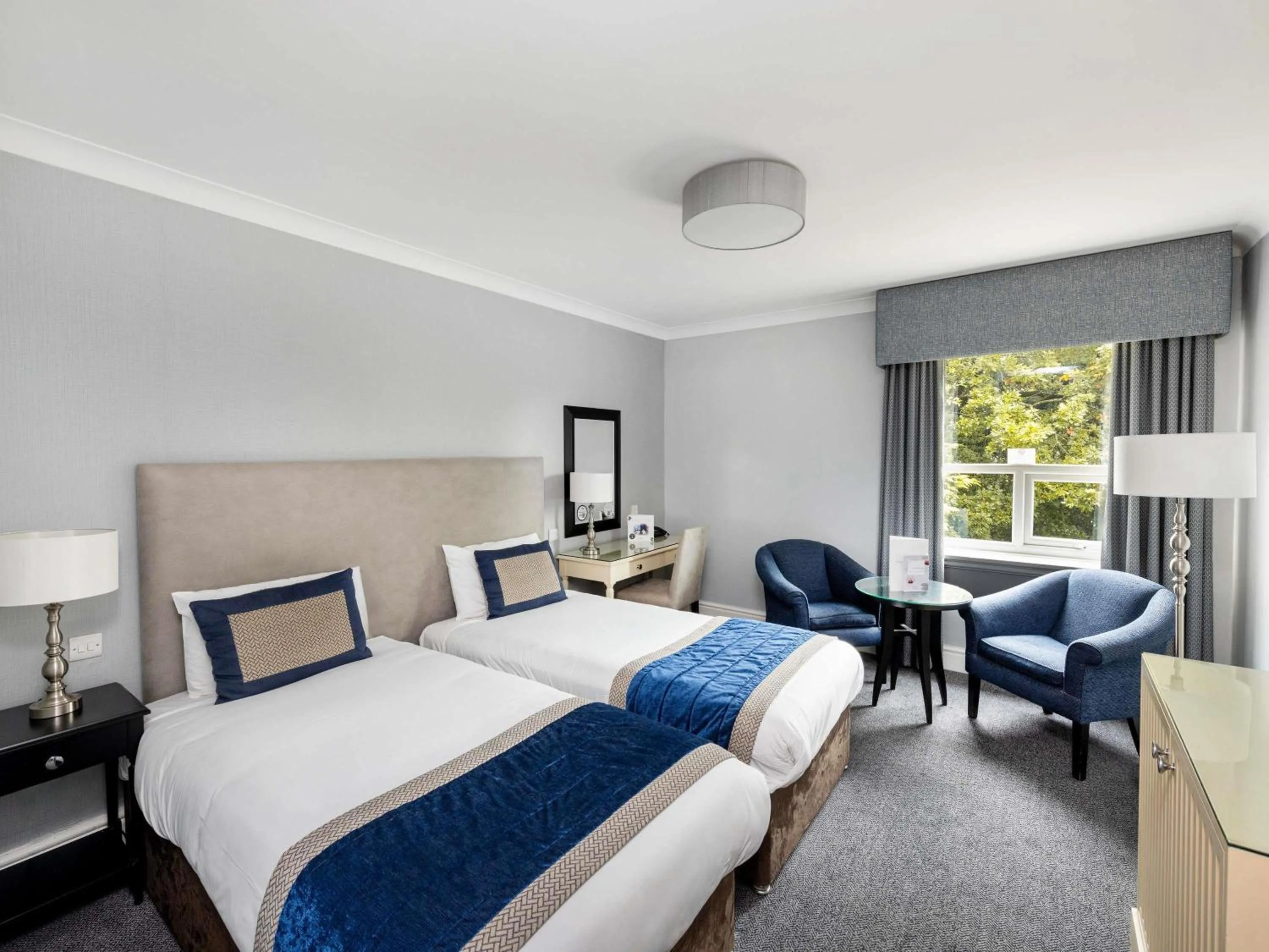 Bedroom, Bed in Mercure Manchester Norton Grange Hotel & Spa