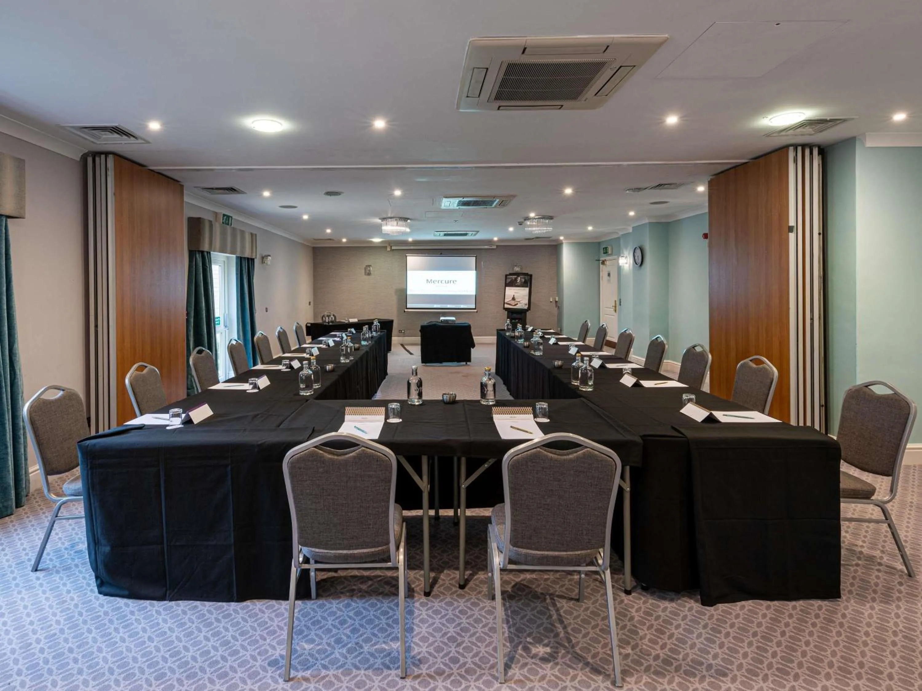 Meeting/conference room in Mercure Manchester Norton Grange Hotel & Spa