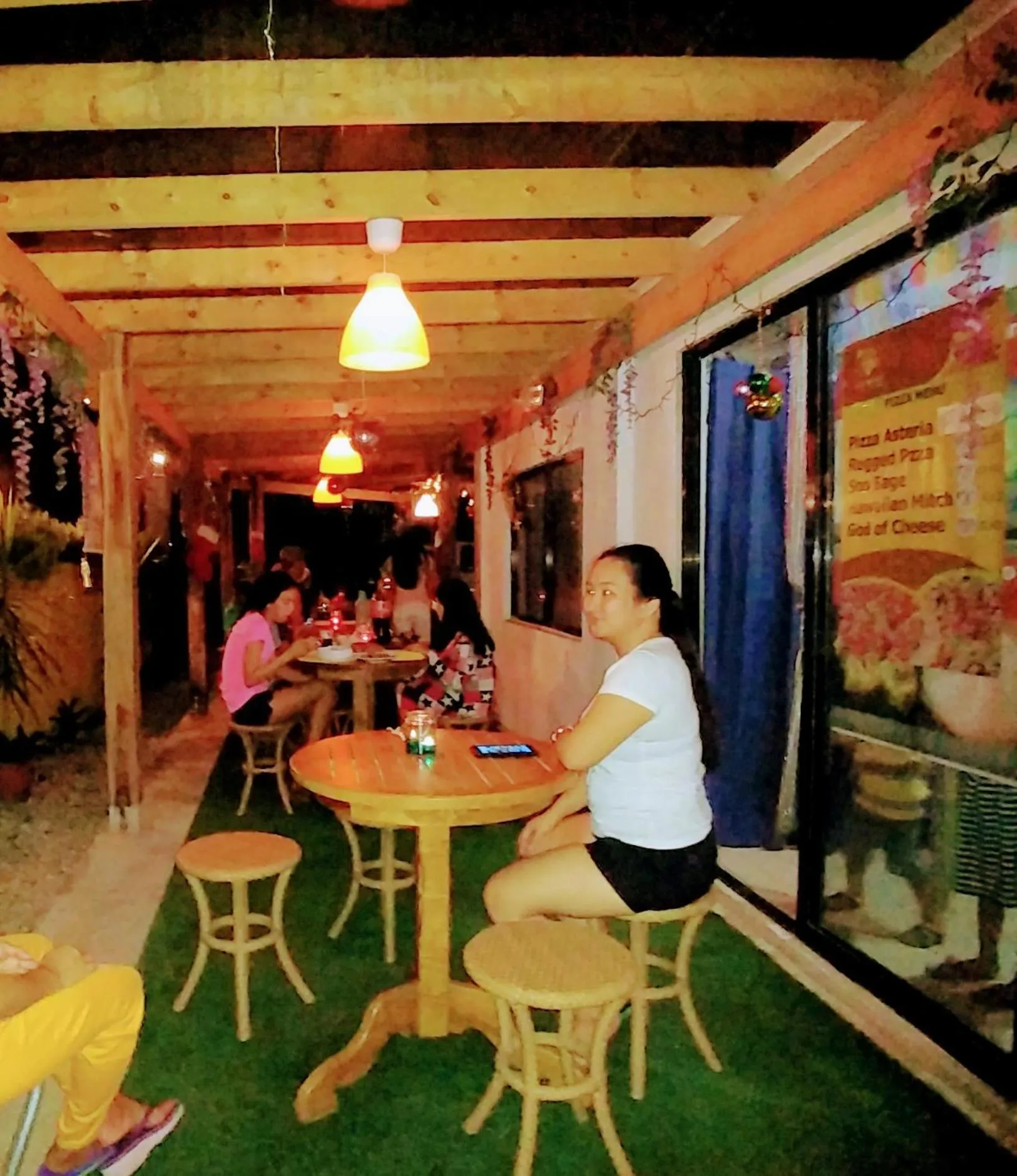 Restaurant/places to eat in Stay N Save B&B