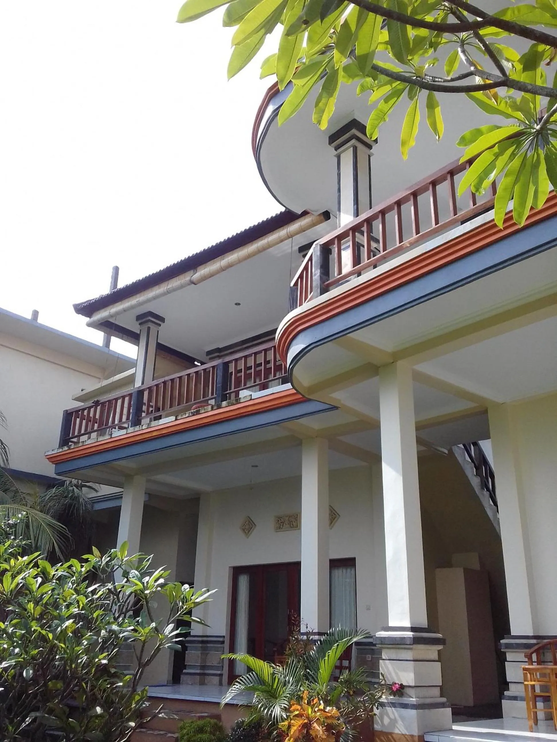 Facade/entrance in Taman Padi Villa