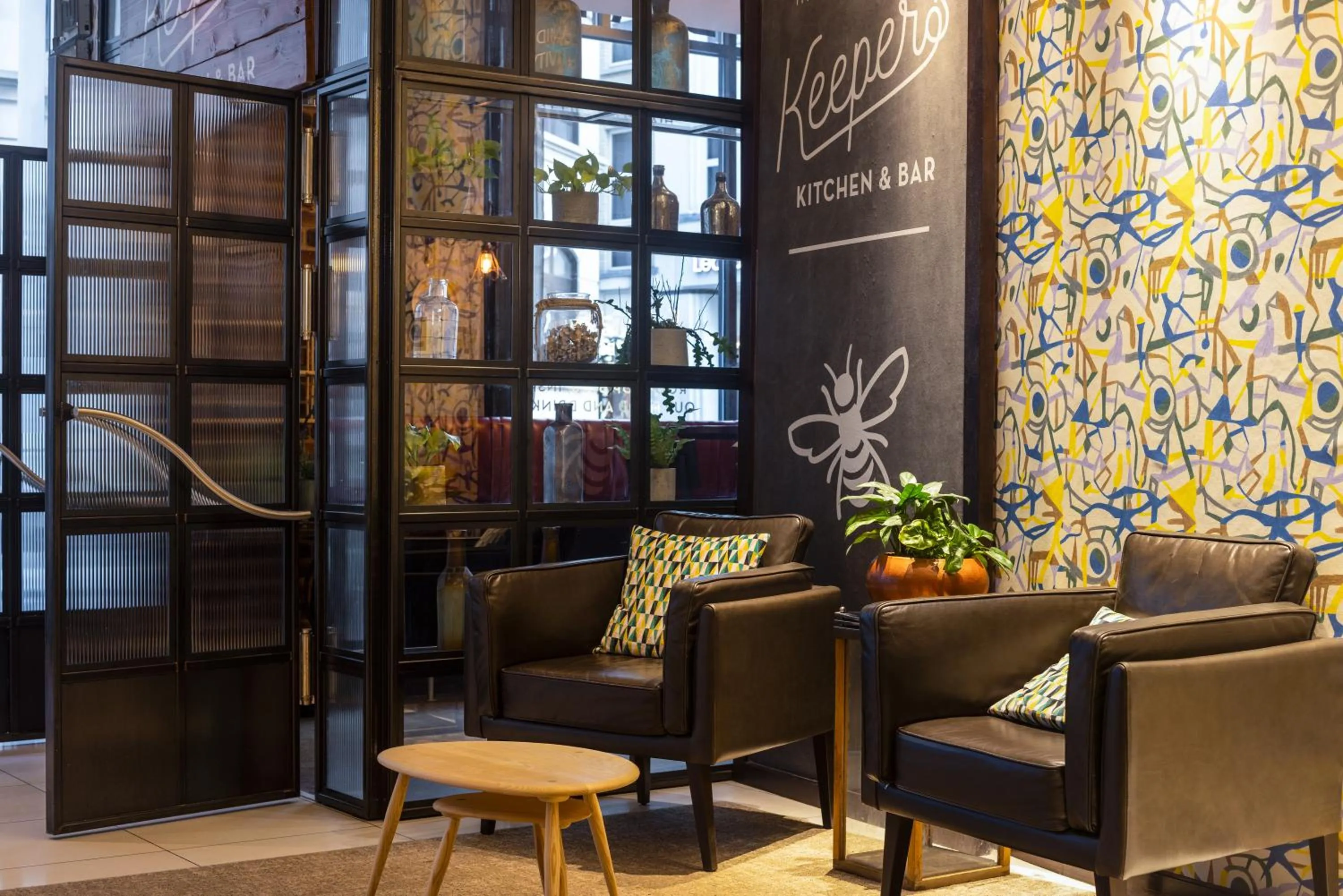 Restaurant/places to eat in Novotel London Tower Bridge