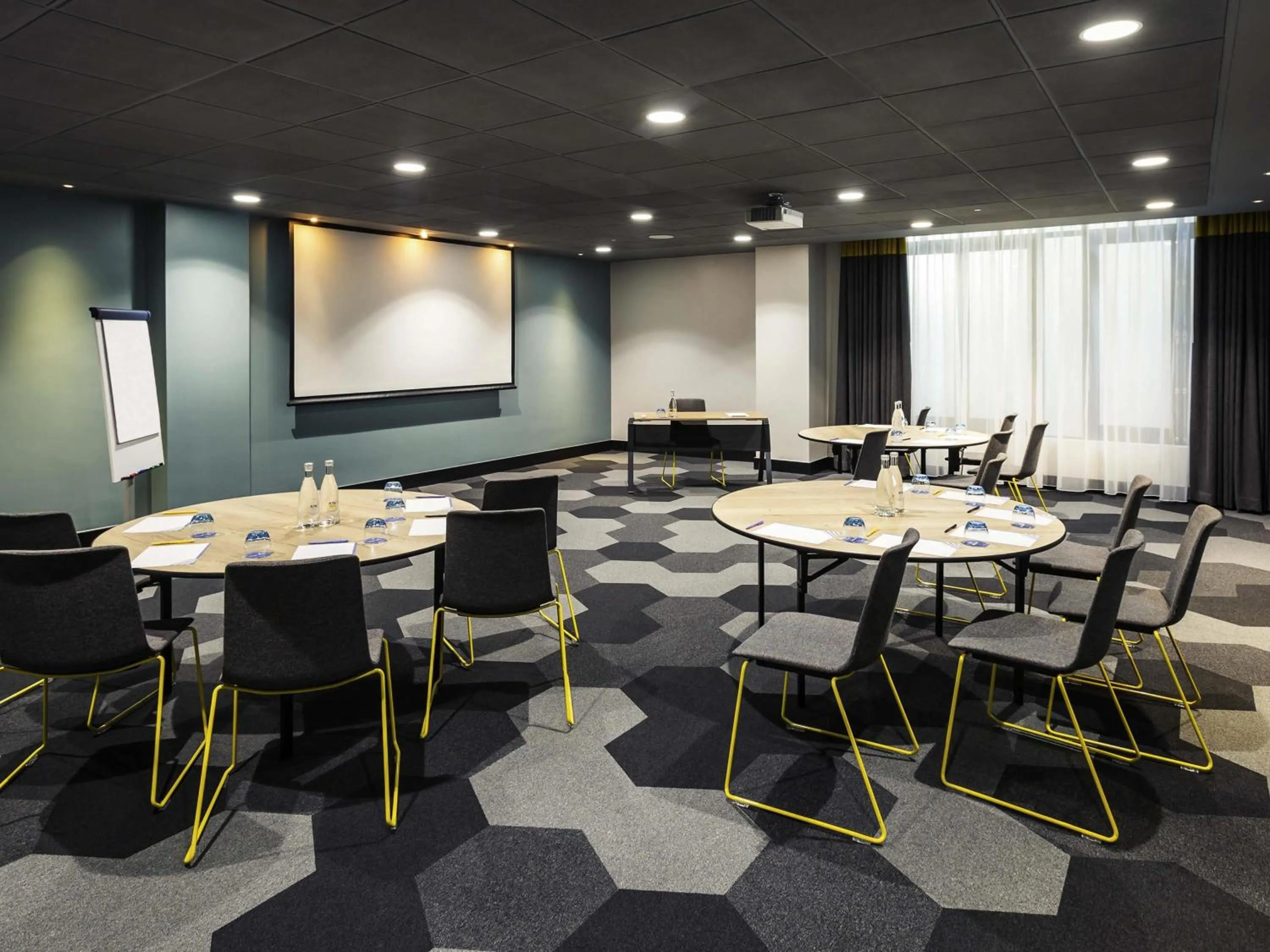 Meeting/conference room in Novotel London Tower Bridge