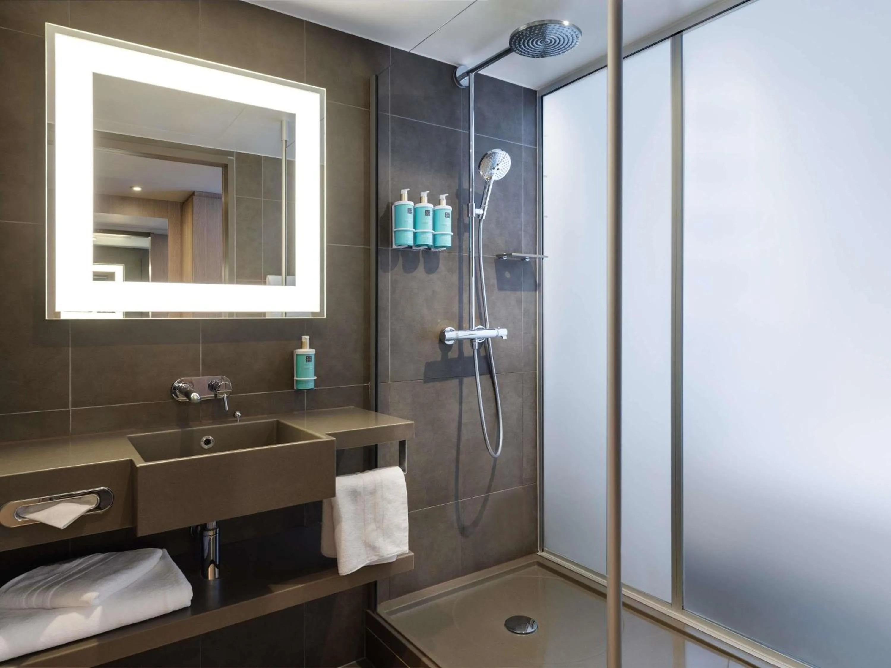 Bedroom in Novotel London Tower Bridge