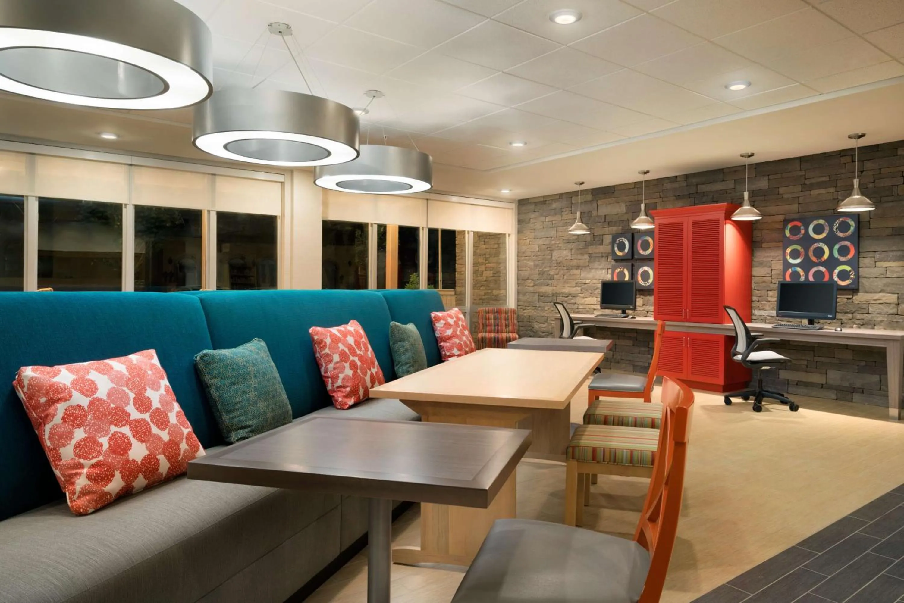 Lobby or reception in Home2 Suites by Hilton Roanoke