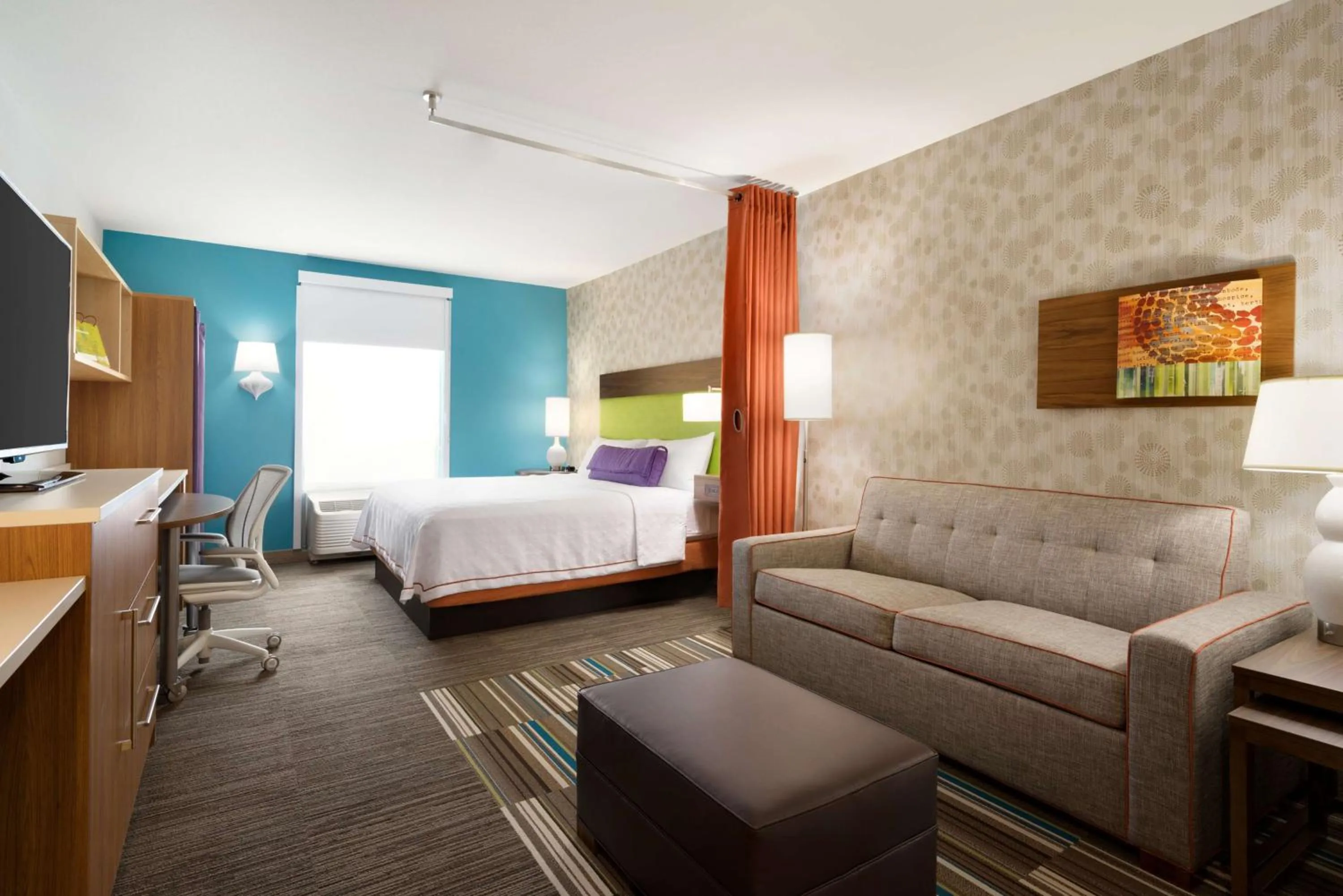 Bedroom, Bed in Home2 Suites by Hilton Roanoke