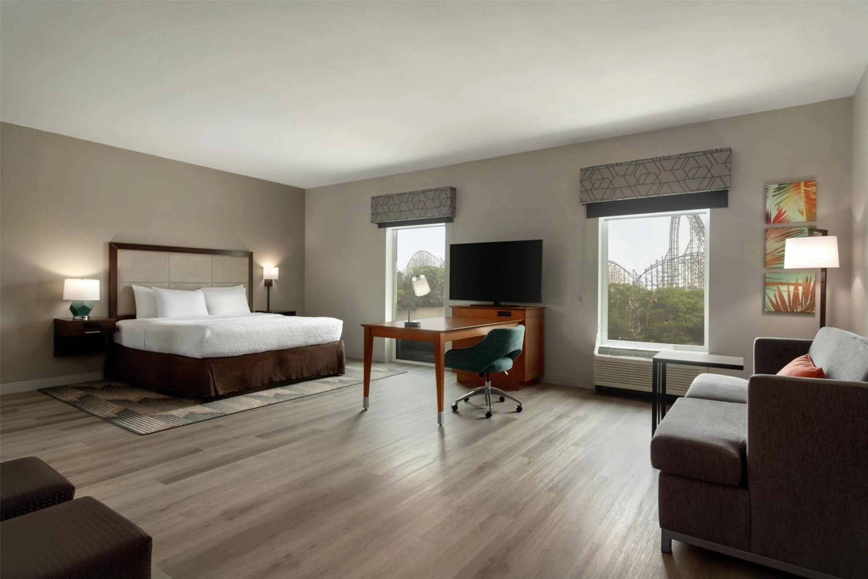 Bedroom, Bed in Hampton Inn & Suites by Hilton Tampa Busch Gardens Area