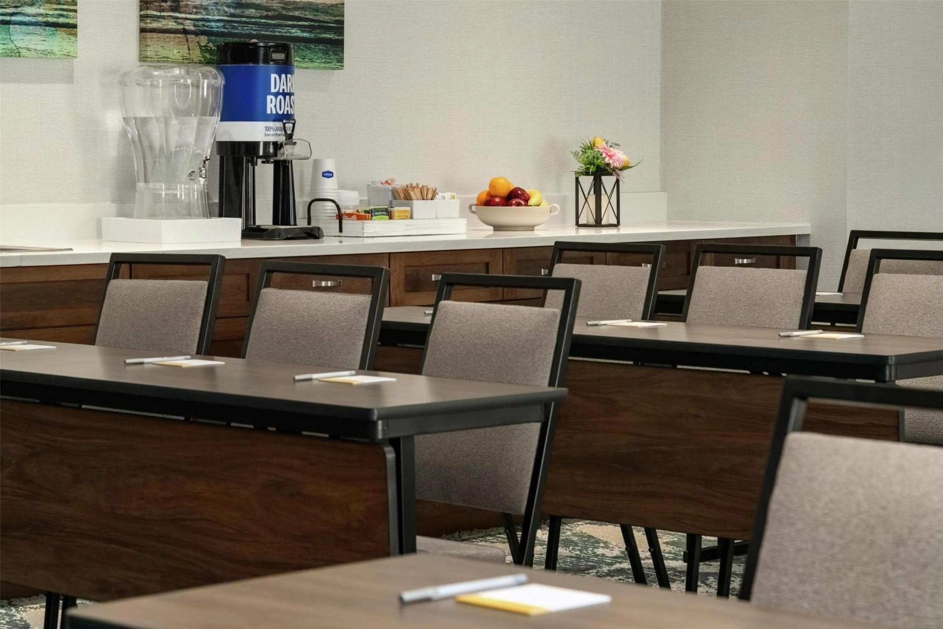 Meeting/conference room in Hampton Inn & Suites by Hilton Tampa Busch Gardens Area