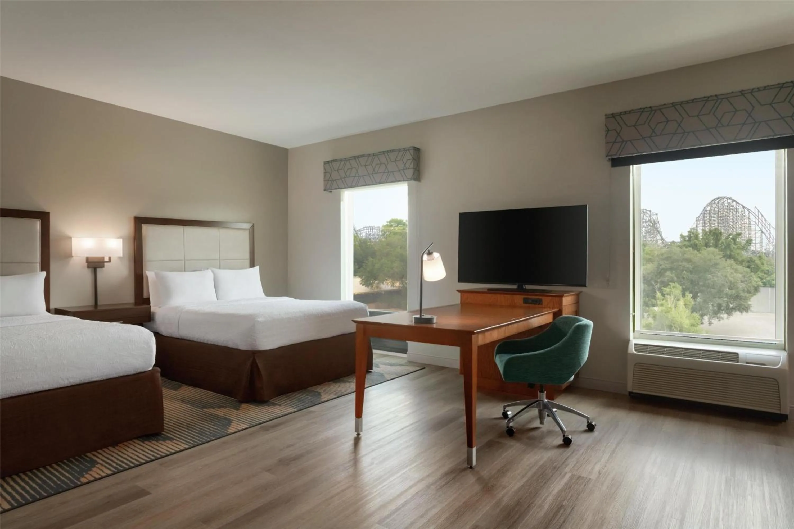 Bedroom, Bed in Hampton Inn & Suites by Hilton Tampa Busch Gardens Area