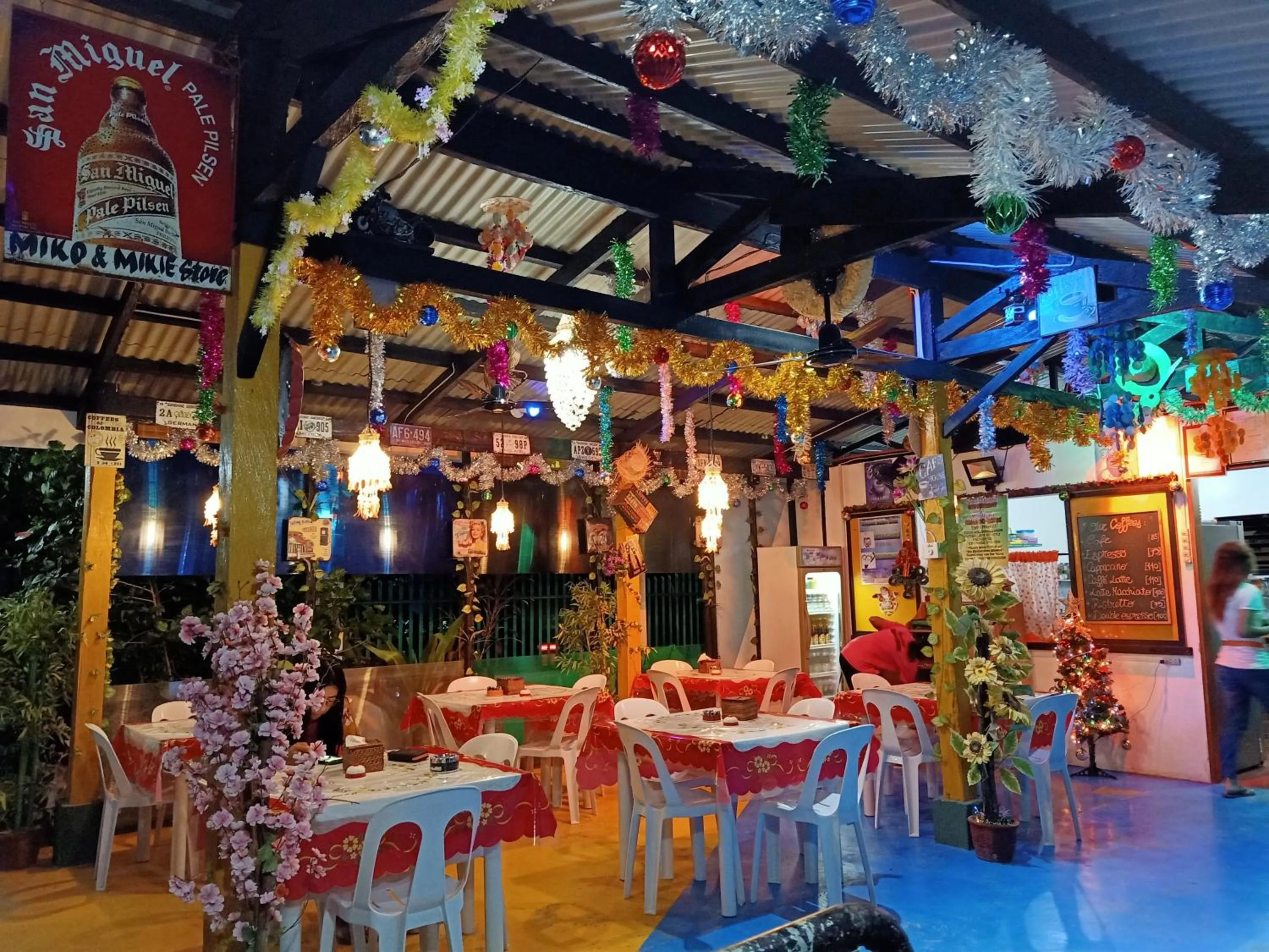 Restaurant/places to eat in Moalboal Bamboo Guest House